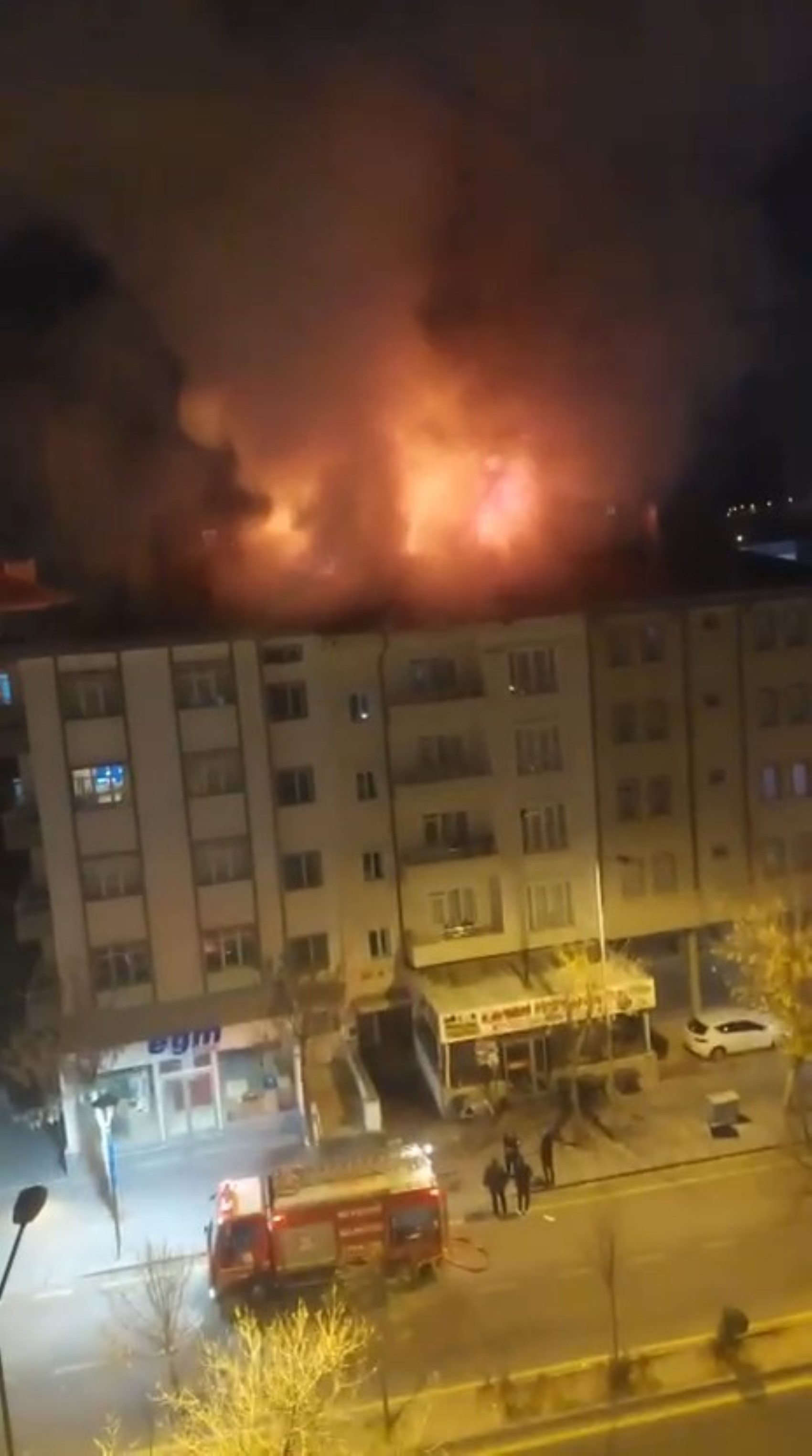 Yangın bitti, kavga başladı