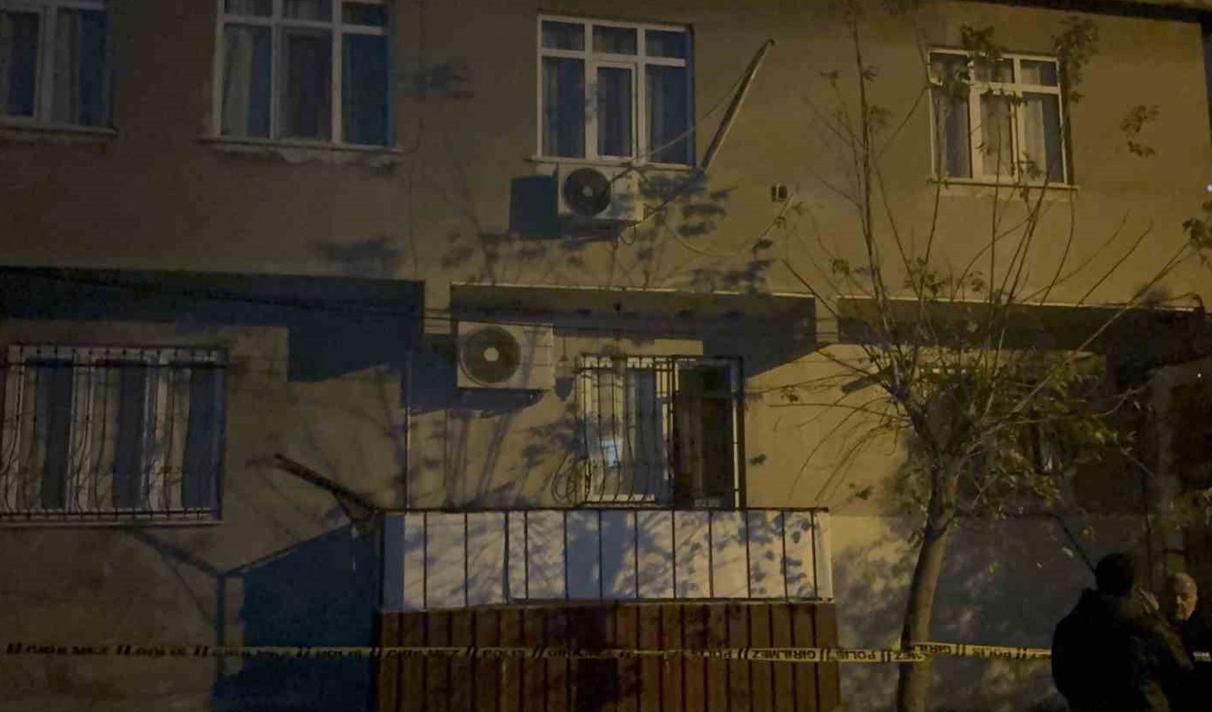 Gebze'de 2 katlı bina tahliye edildi