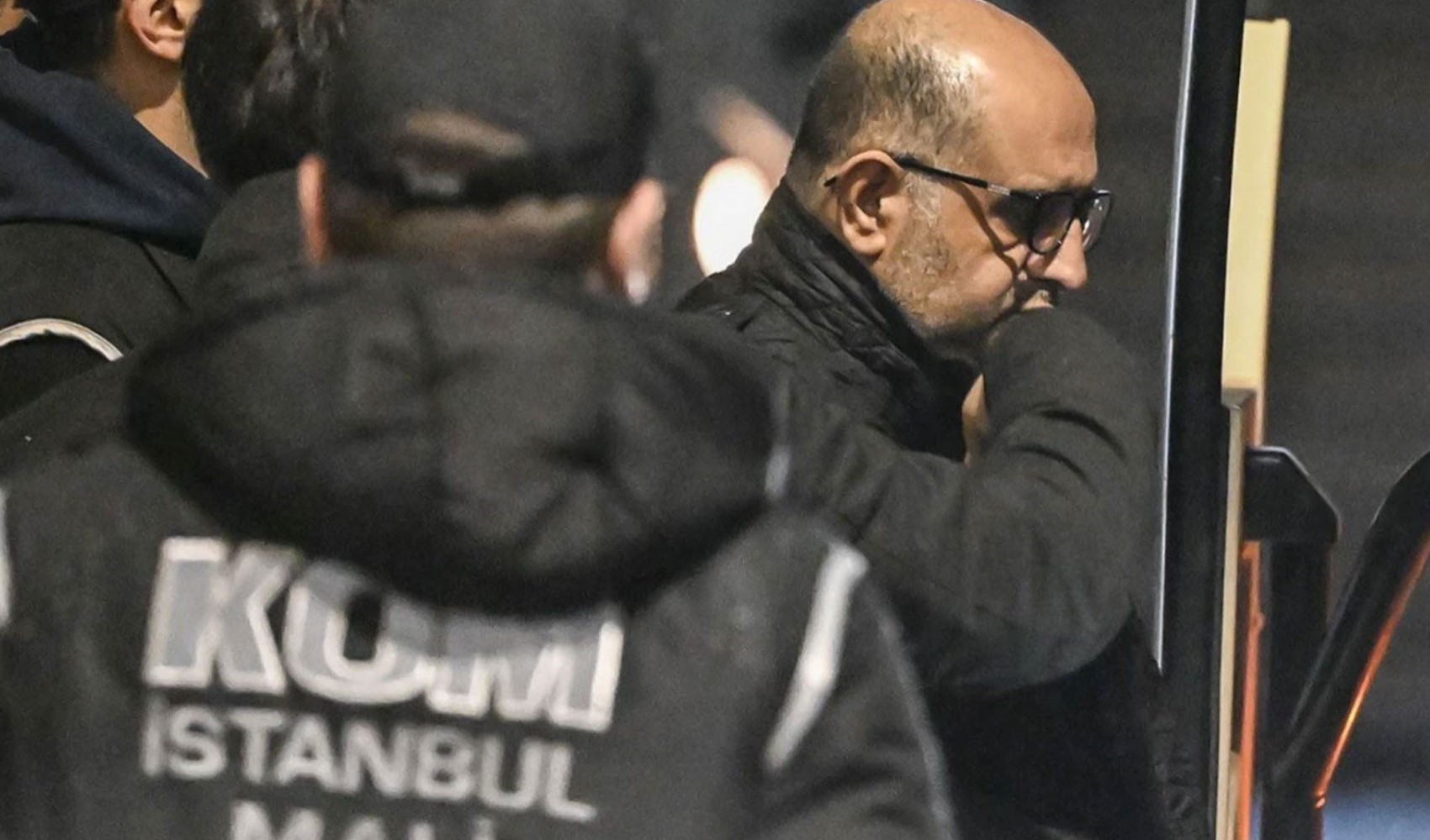 Aziz İhsan Aktaş kovuldu! Adı silindi