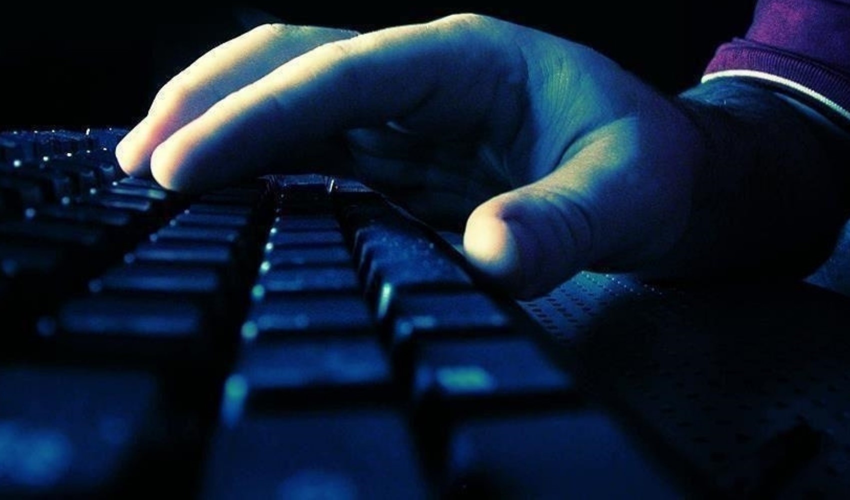 Siber casusluk operasyonu... 24 internet adresine erişim engeli