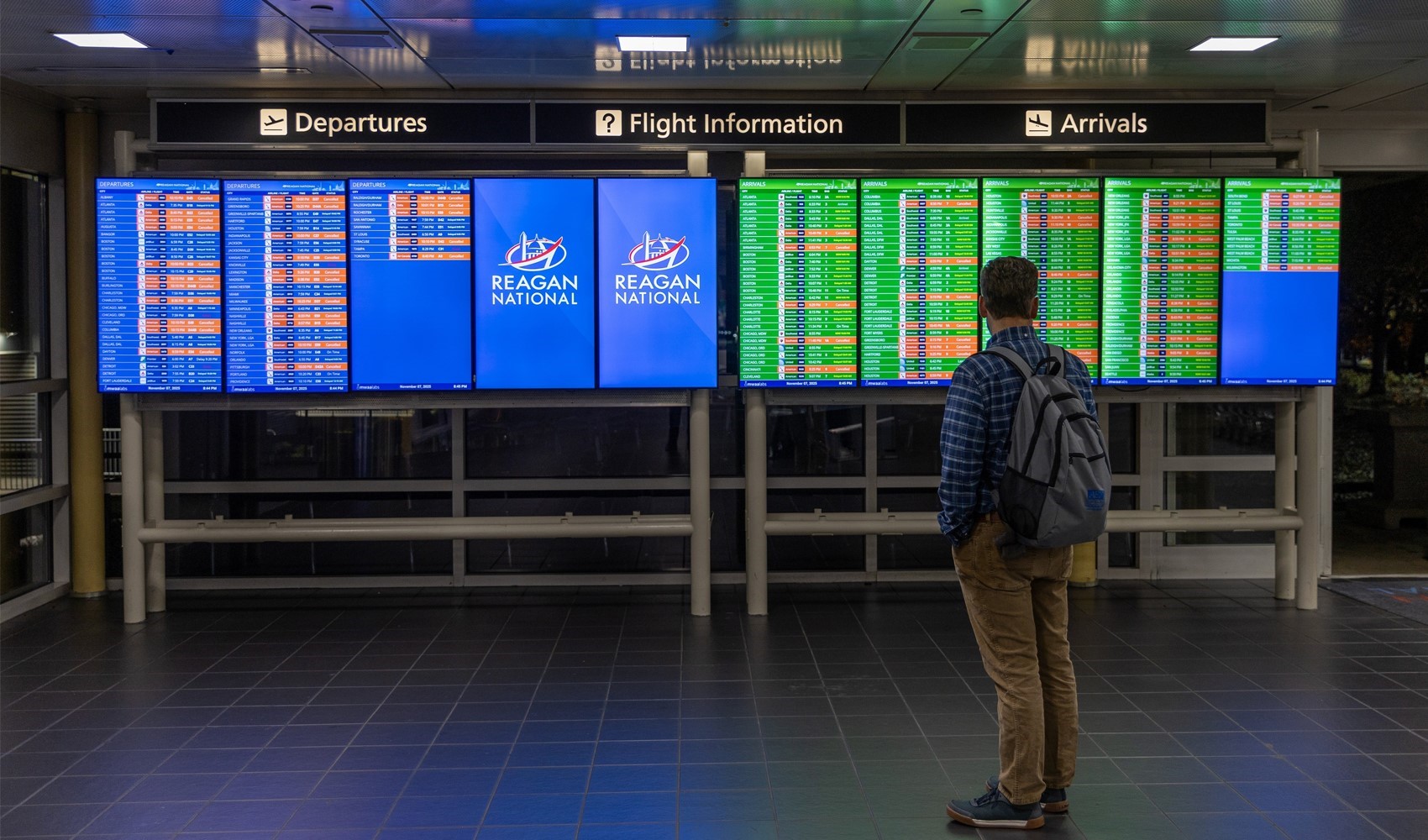 ABD hükümetinin kapalı kalması nedeniyle bin 700’den fazla uçuş iptal edildi