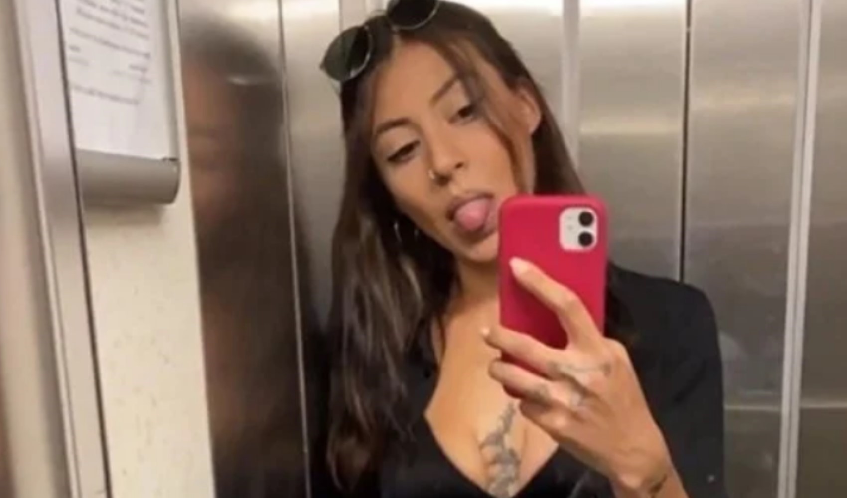 Kadıköy’de kıskançlık dehşeti! Sokak ortasında genç kadını yaktı