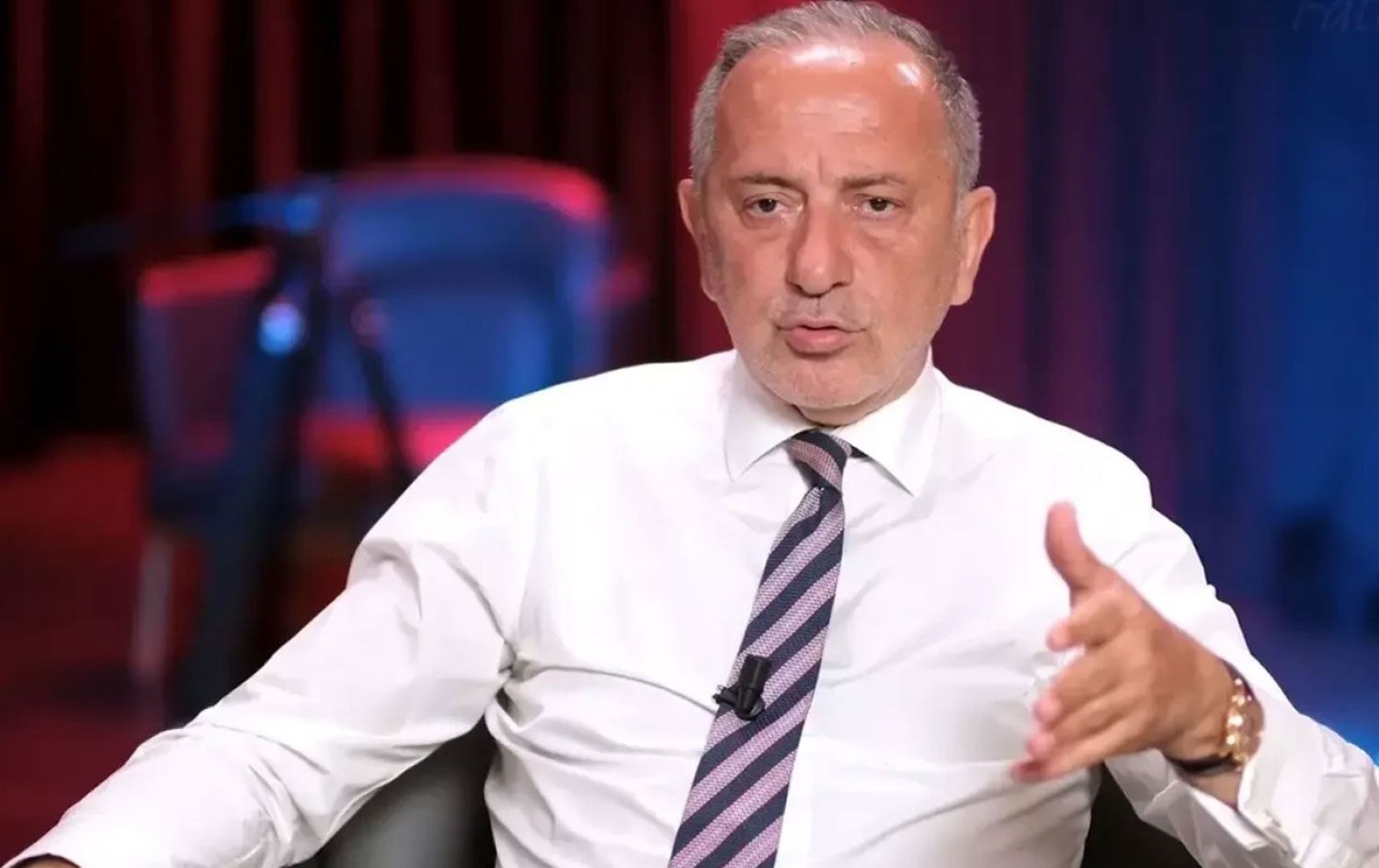 Silivri'den aylar sonra ilk mektup: Fatih Altaylı karar sonrası dosyaları neden fırlattığını açıkladı