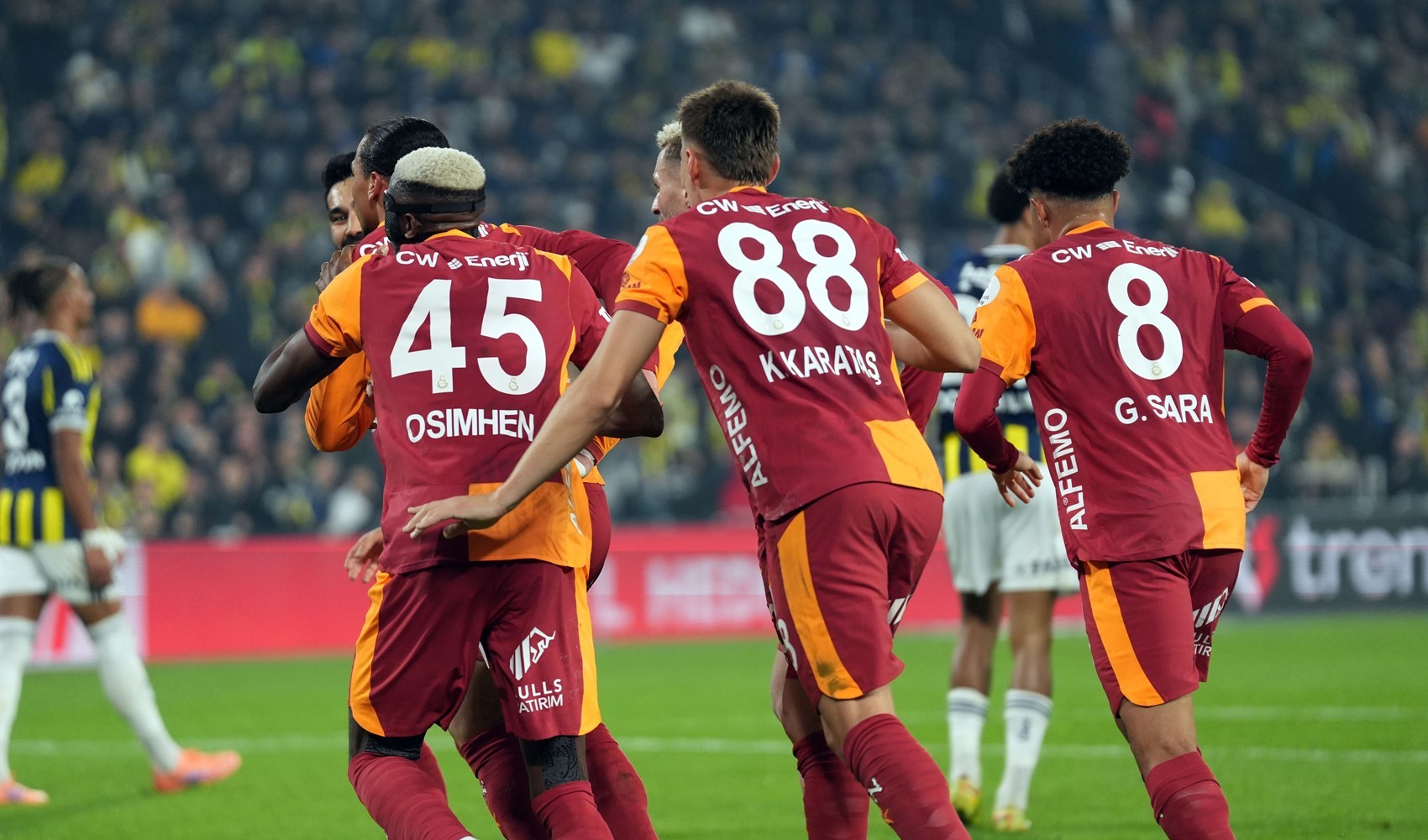 Galatasaray liderliğini korudu