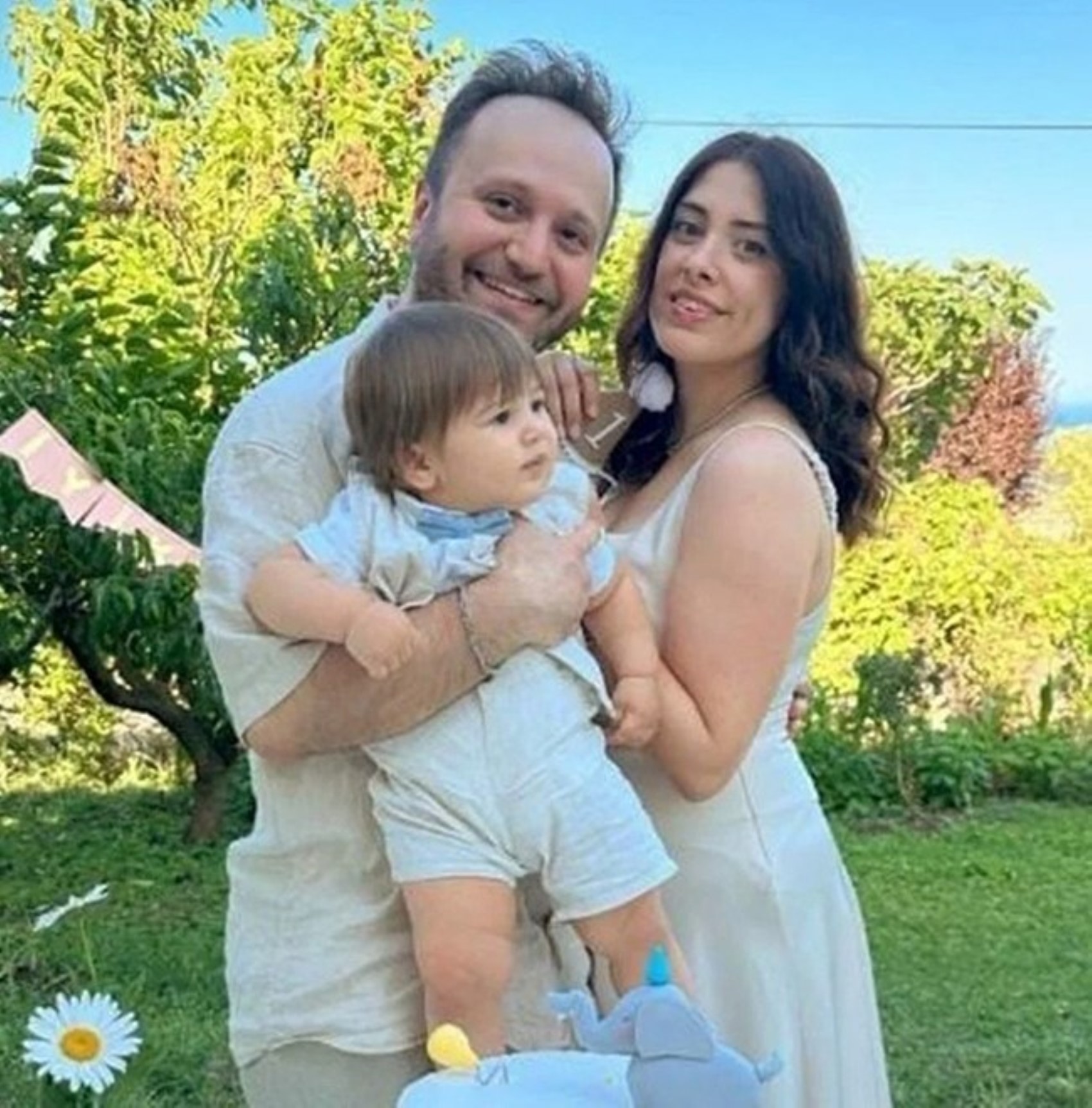 Eşini ve çocuğunu öldüren doktor, cezaevinde intihar etti