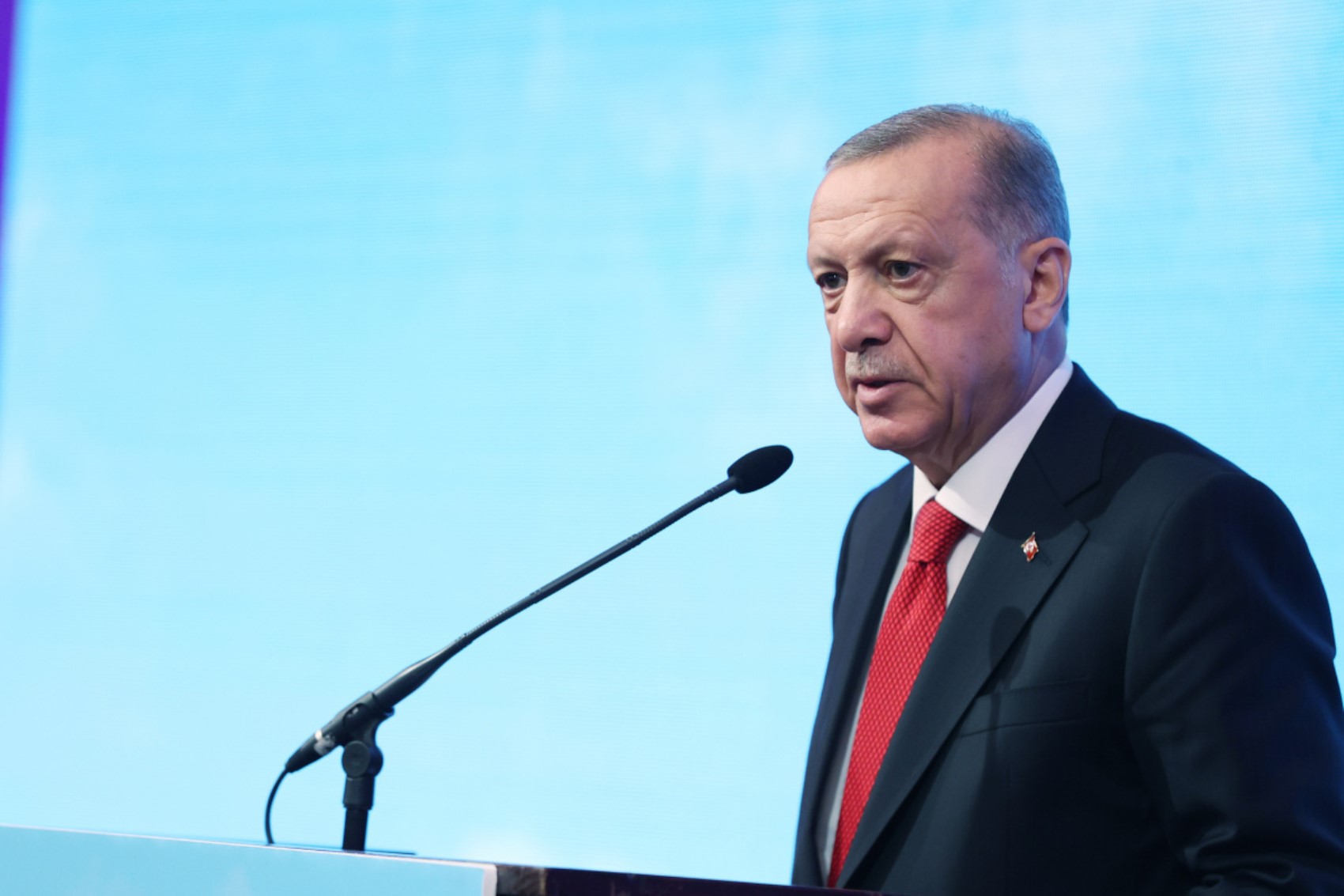 Erdoğan'dan asgari ücret mesajı: 'Elinizi taşın altına koyun'