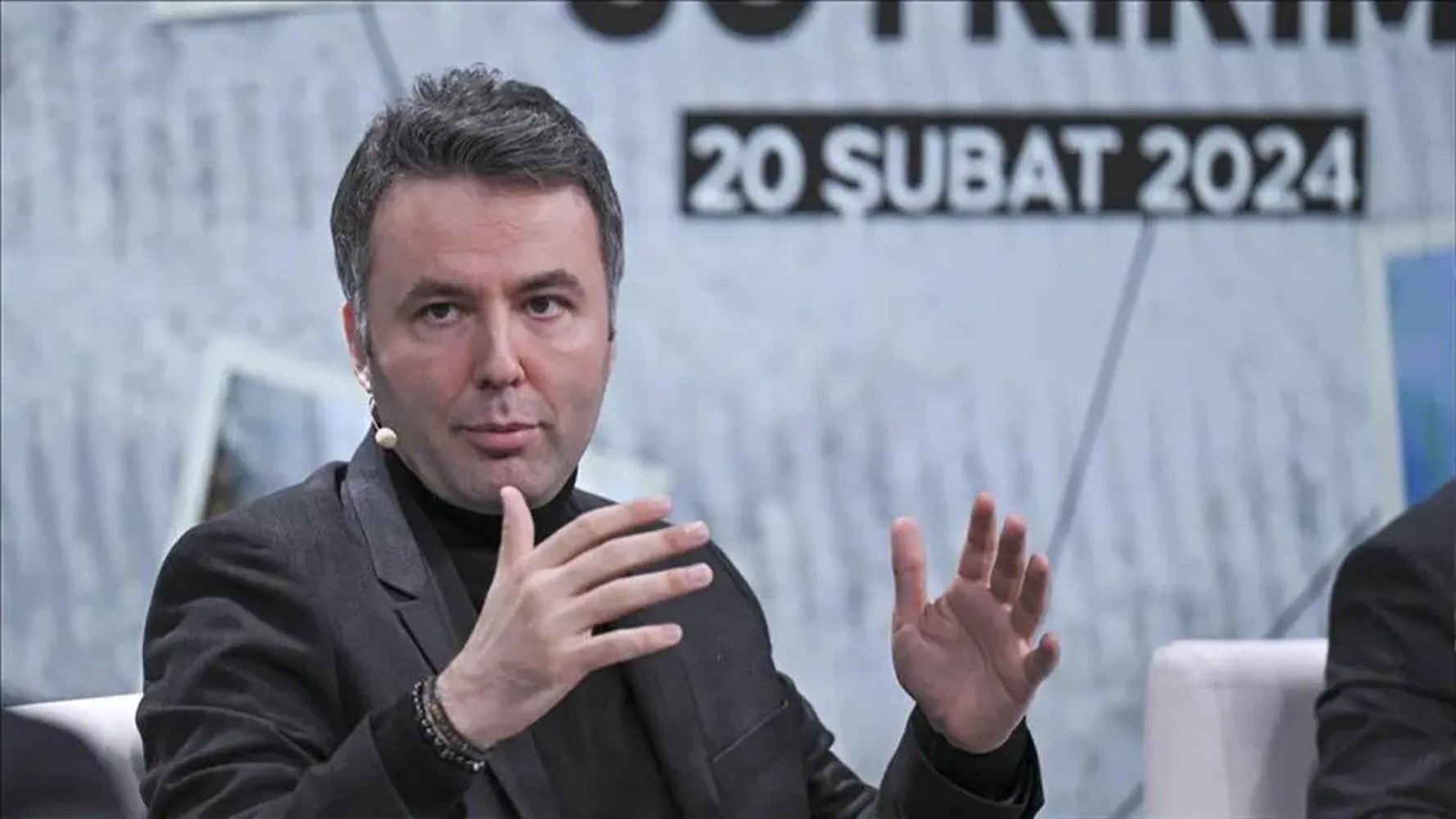 Kadın spikerden Mehmet Akif Ersoy ile ilgili grup seks itirafı geldi: Kokain kullanıp üçlü ilişki yaşadılar