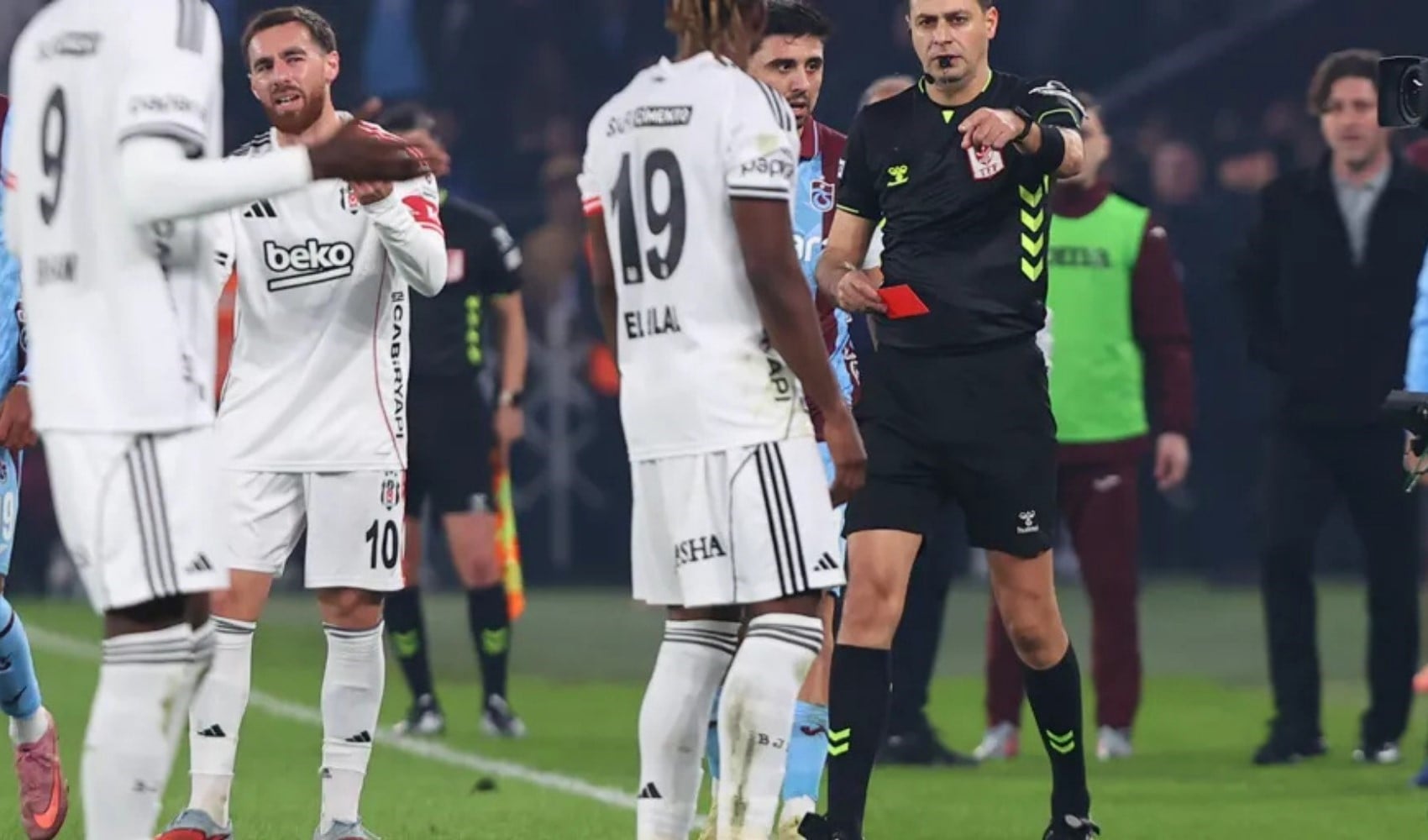 Beşiktaş'ta hakem isyanı