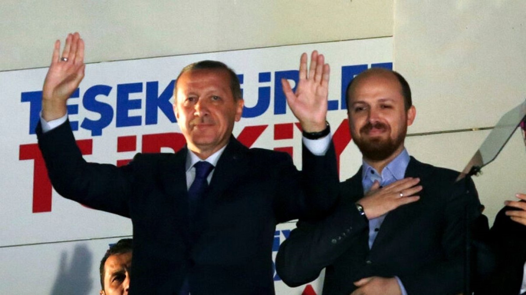 Erdoğan'ın AKP'yi kime bırakacağı belli oldu! 'Yabana atılacak senaryo değil'