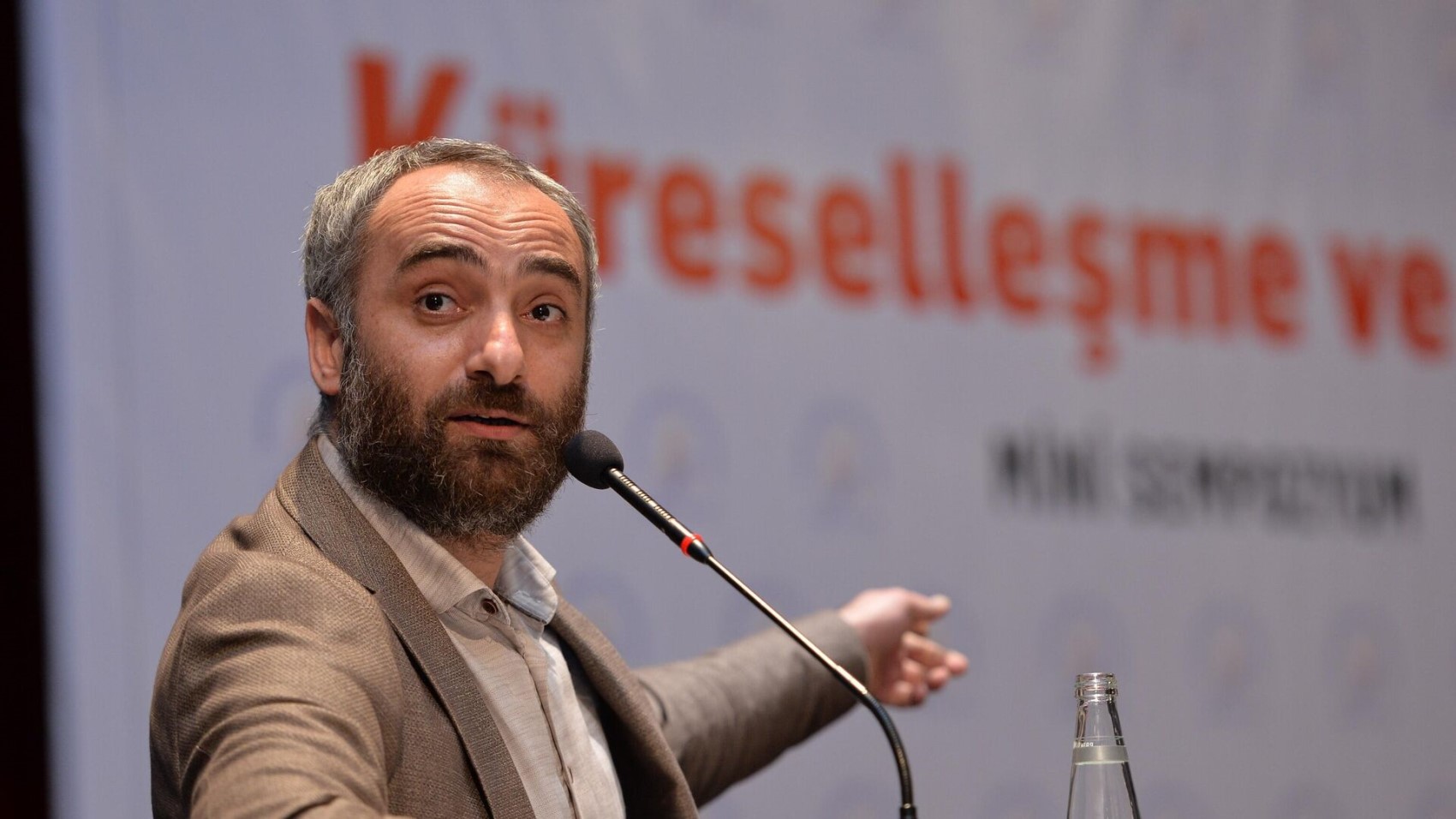 Erdoğan'ın AKP'yi kime bırakacağı belli oldu! 'Yabana atılacak senaryo değil'