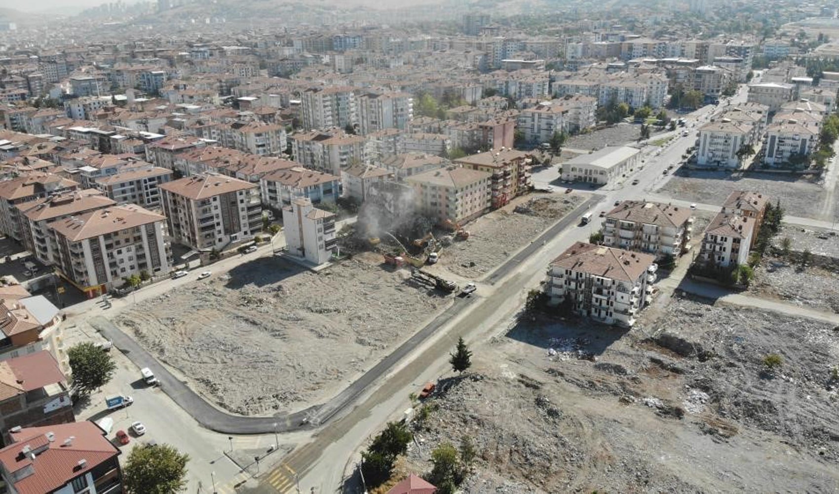 Palmiye Sitesi davasında karar: 10 sanığa hapis, 4 sanığa beraat