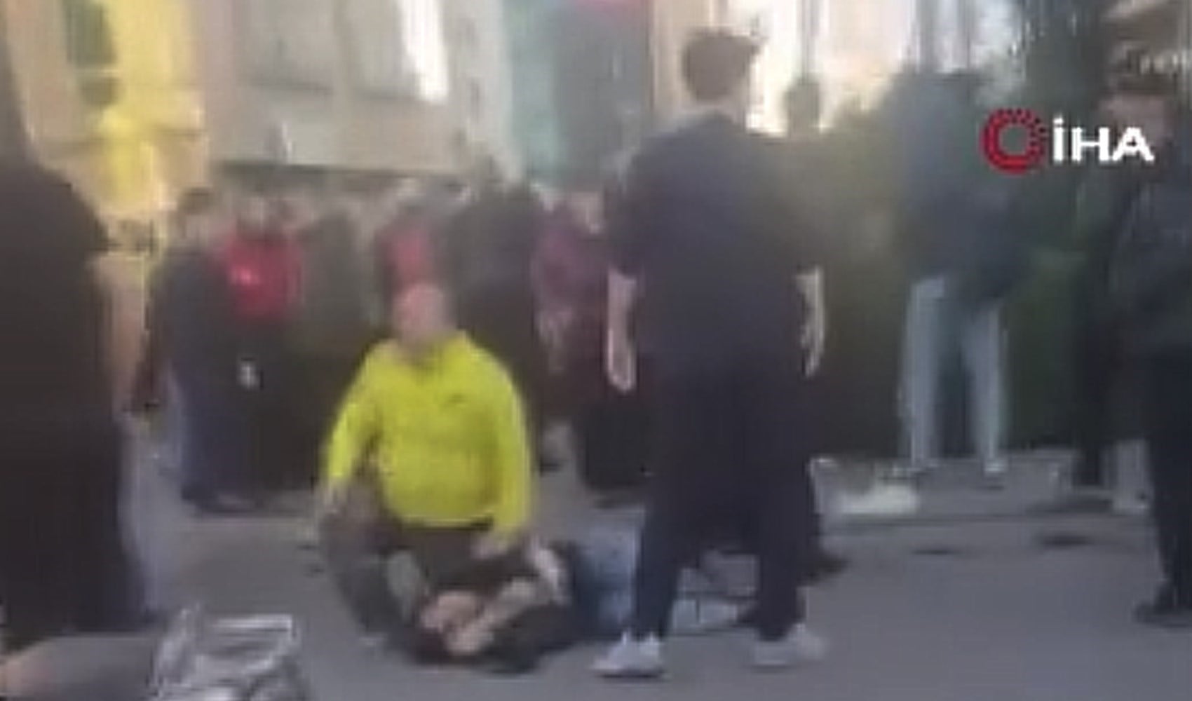 Şişli’de otomobil yayalara çarptı: 2 ölü, 6 yaralı