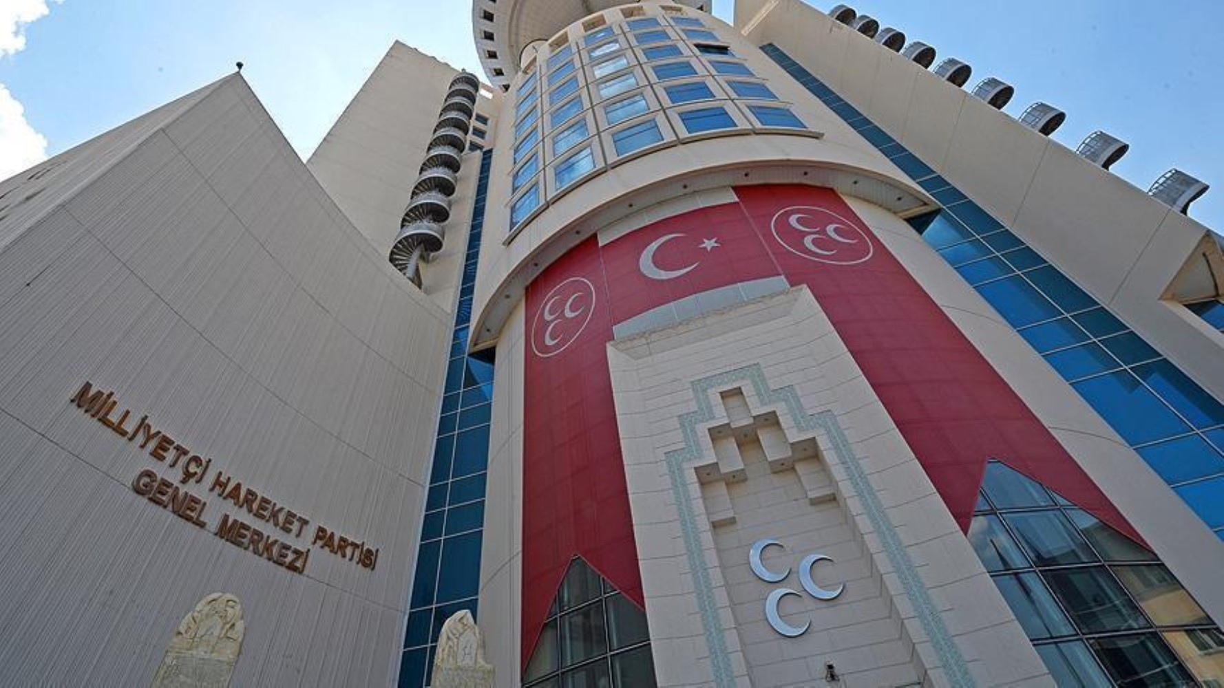 Bu kez hem AKP hem de CHP kaybetti: İşte son anket sonuçlarının birincisi!