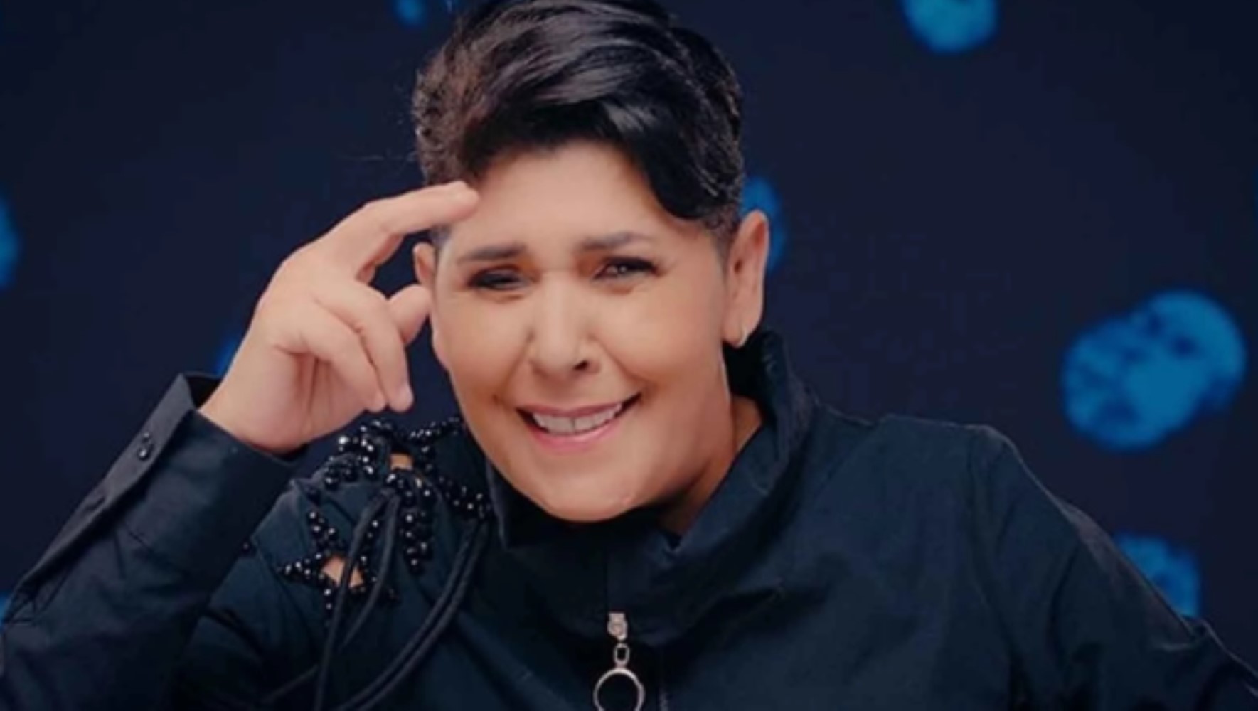 Cansever, üzücü haberi sosyal medya hesabından duyurdu