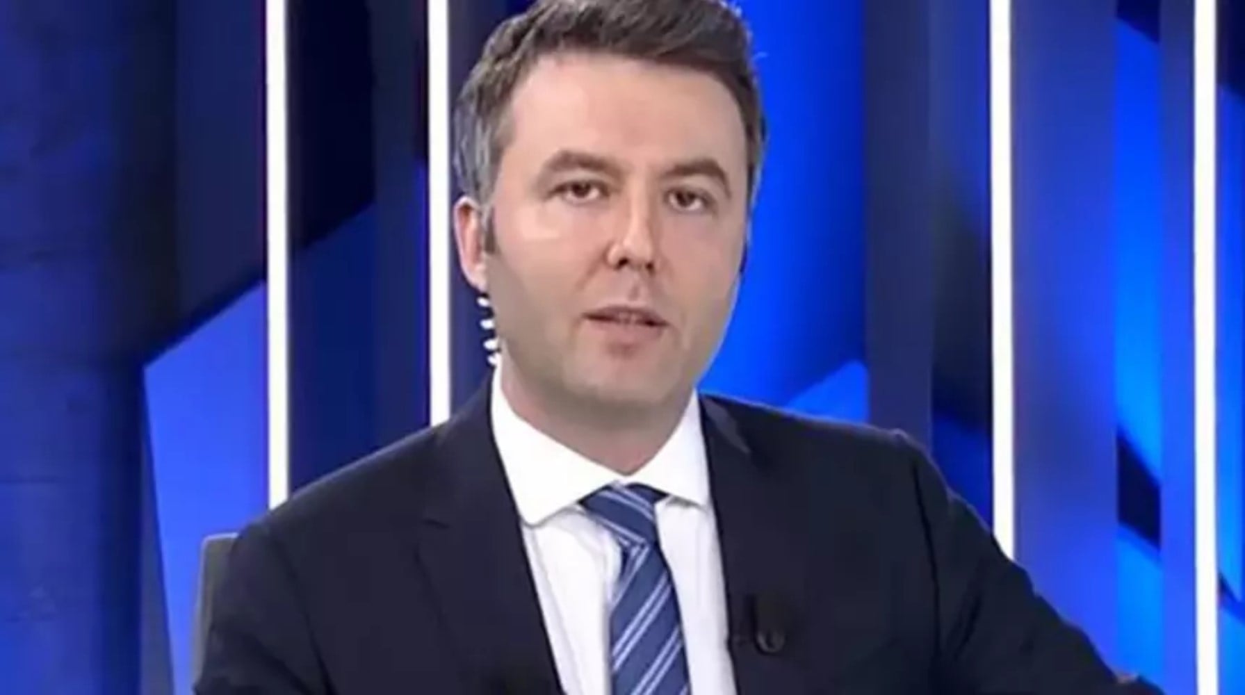 Mehmet Akif Ersoy ile birlikte seks partilerine katılan kişi konuştu: Çakarlı araçla polis kontrolü yapmış!