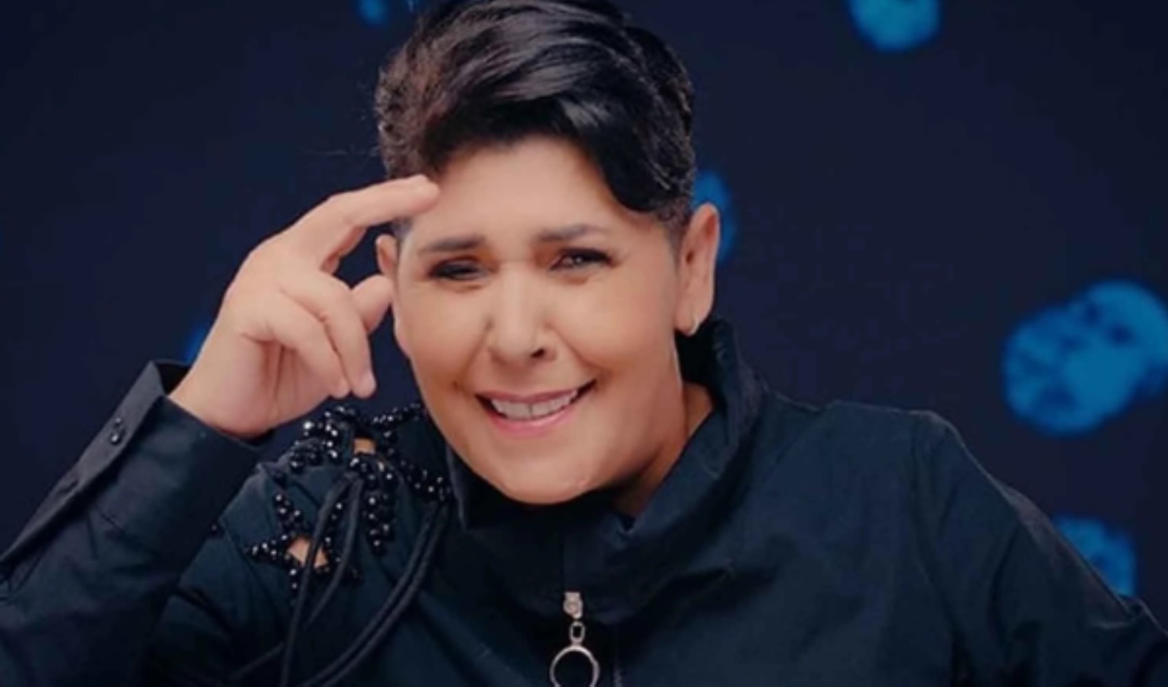 Cansever, üzücü haberi sosyal medya hesabından duyurdu