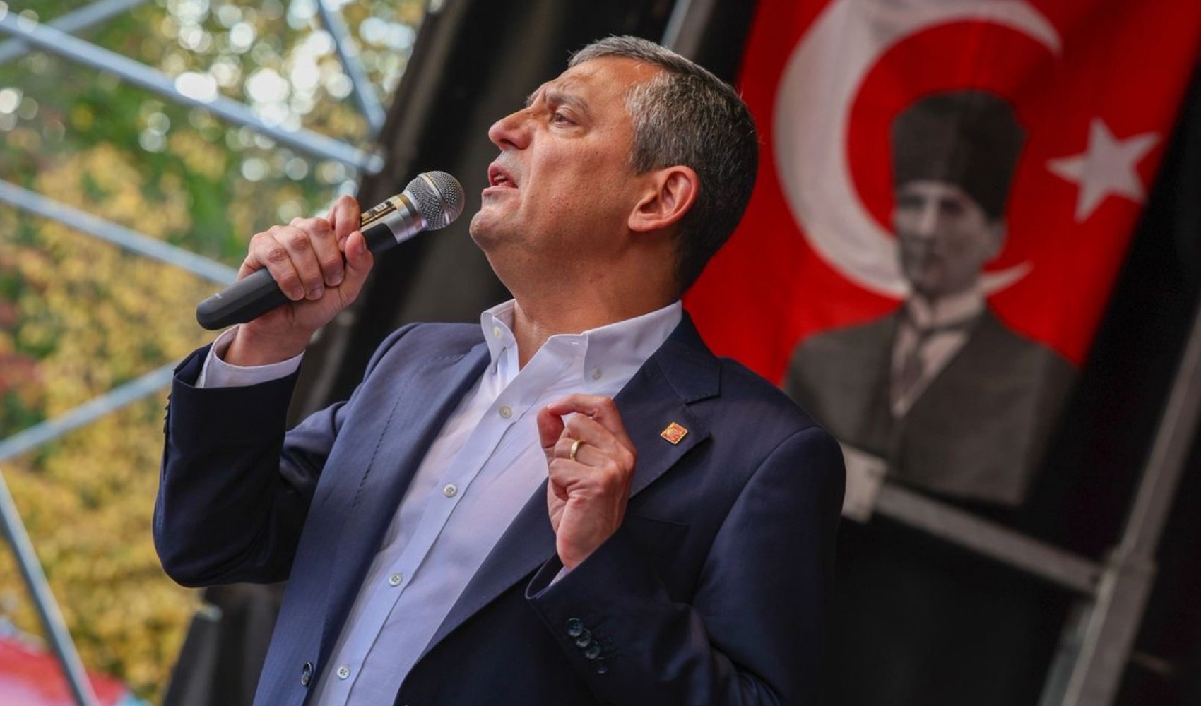 Özgür Özel'den Brüksel'de Erdoğan tepkisi