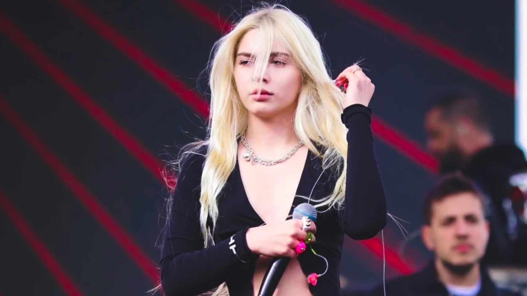 Uyuşturucu operasyonunda evi arandı: 5 gram esrar ve uyuşturucu öğütme aparatı bulundu