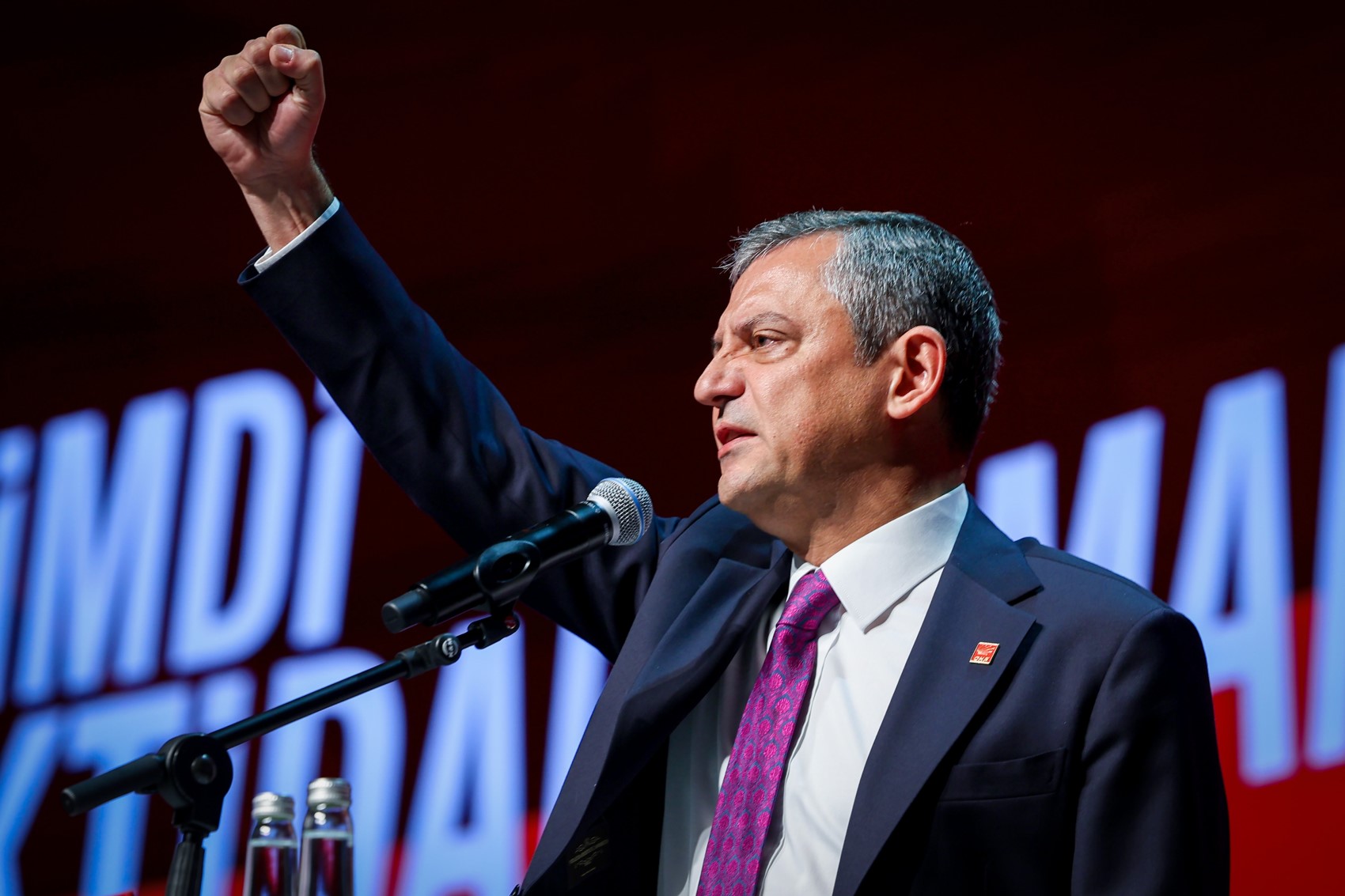 'Celladınıza aşık olmayın' demişti: Özgür Özel'den DEM Parti'den gelen tepkilere yanıt