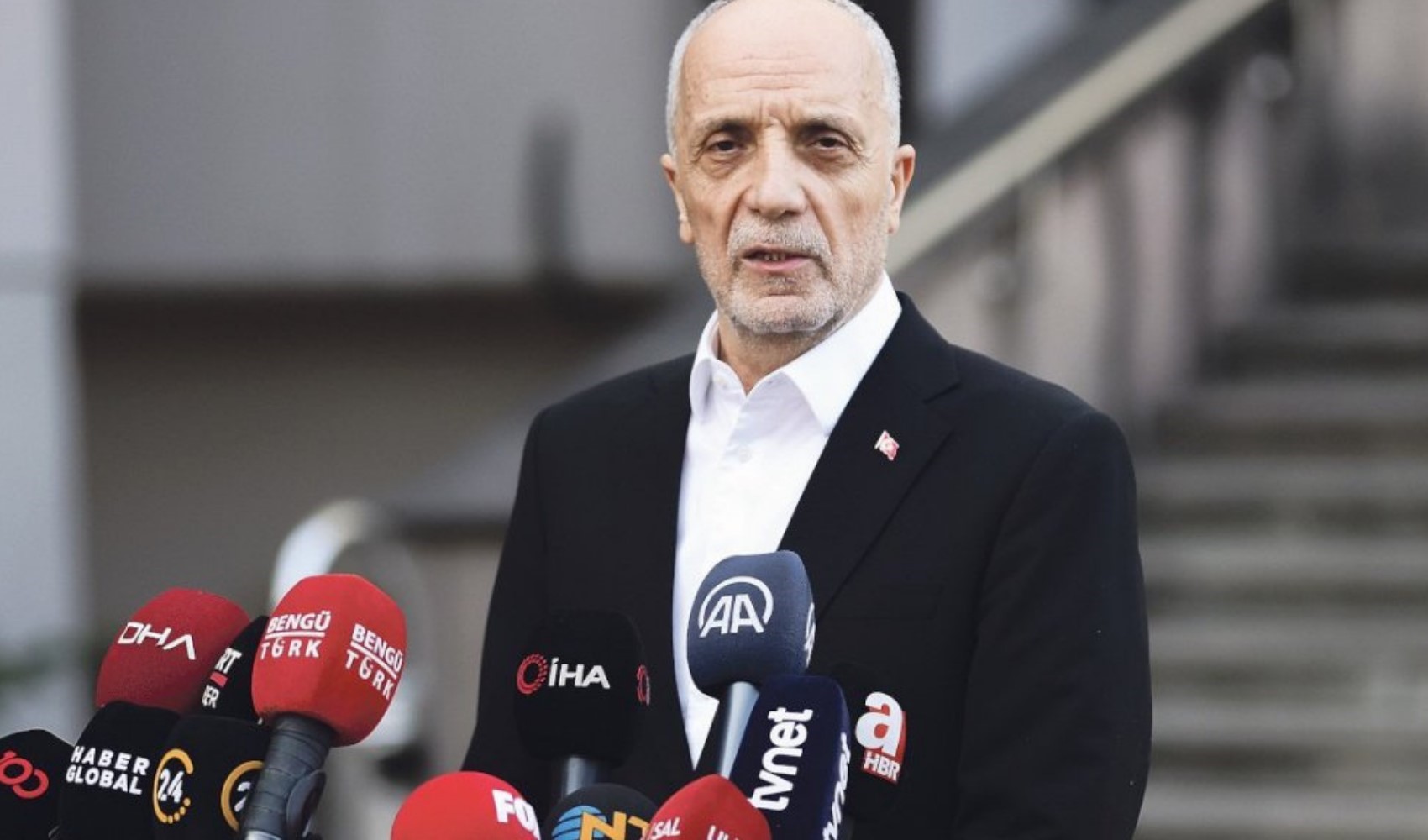 TÜRK-İŞ komisyonda yokuz dedi, Hükümetin yeni teklifine kapıyı kapattı