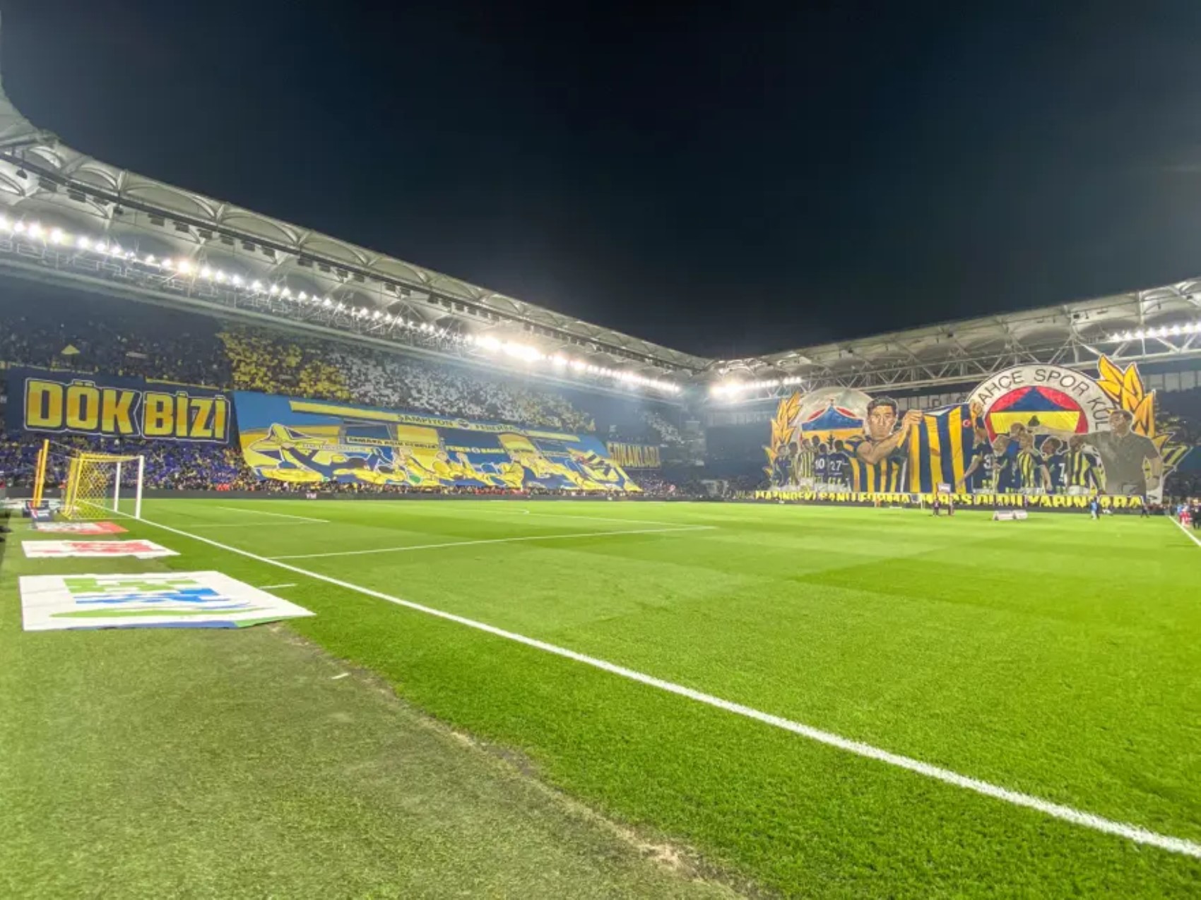 Derbiden Kazımcan'a çakmak fırlatan taraftar gözaltına alındı: İşte aldığı ceza