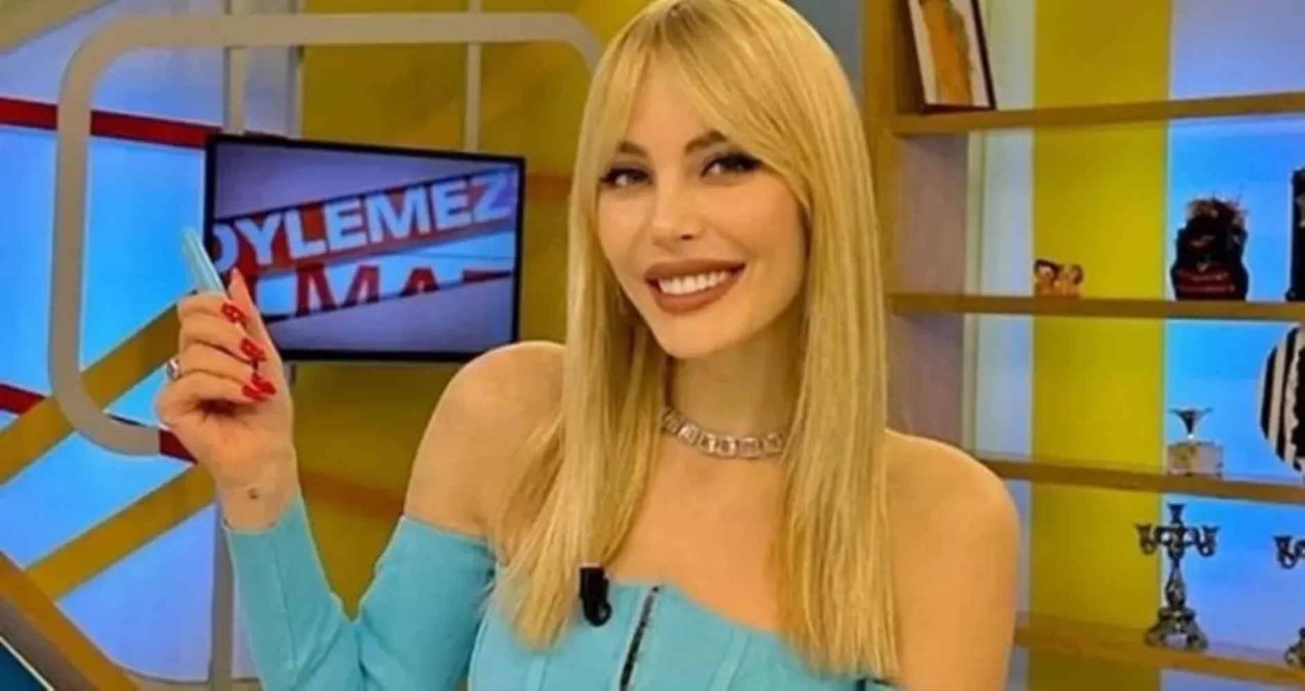 Hande Sarıoğlu, Mehmet Akif Ersoy'a seslendi!