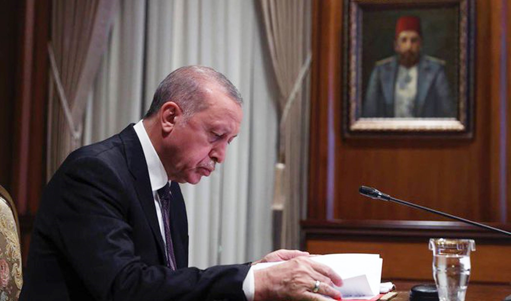 Başdanışman Saral'dan Abdülhamid, Erdoğan ve 'beka' mesajlı paylaşım: Sahip çıkmak bir tercih değil