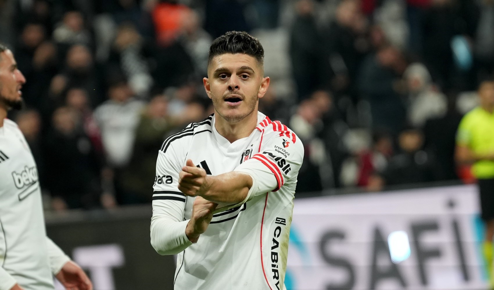 Beşiktaş, evinde 4 maç sonra güldü