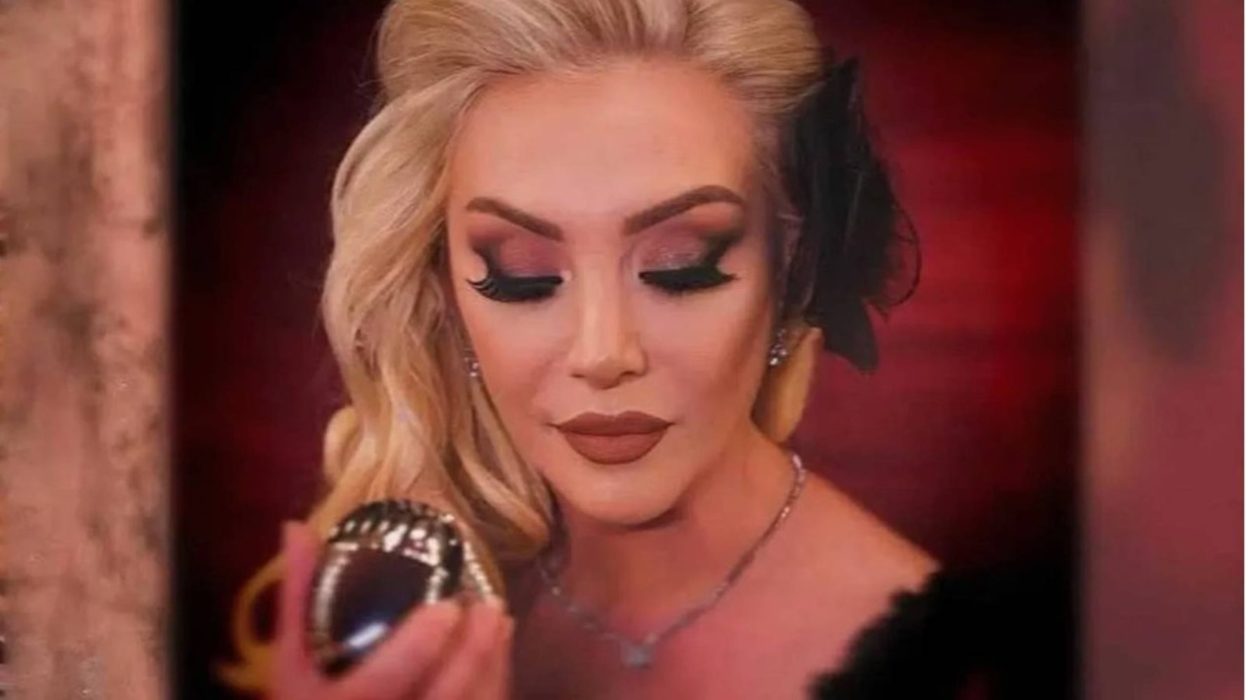 'Ablam, sevgilisi için annemi öldürmüş' sözleri gündem oldu... Güllü'nün kızı erkek arkadaşına silah çekmiş!