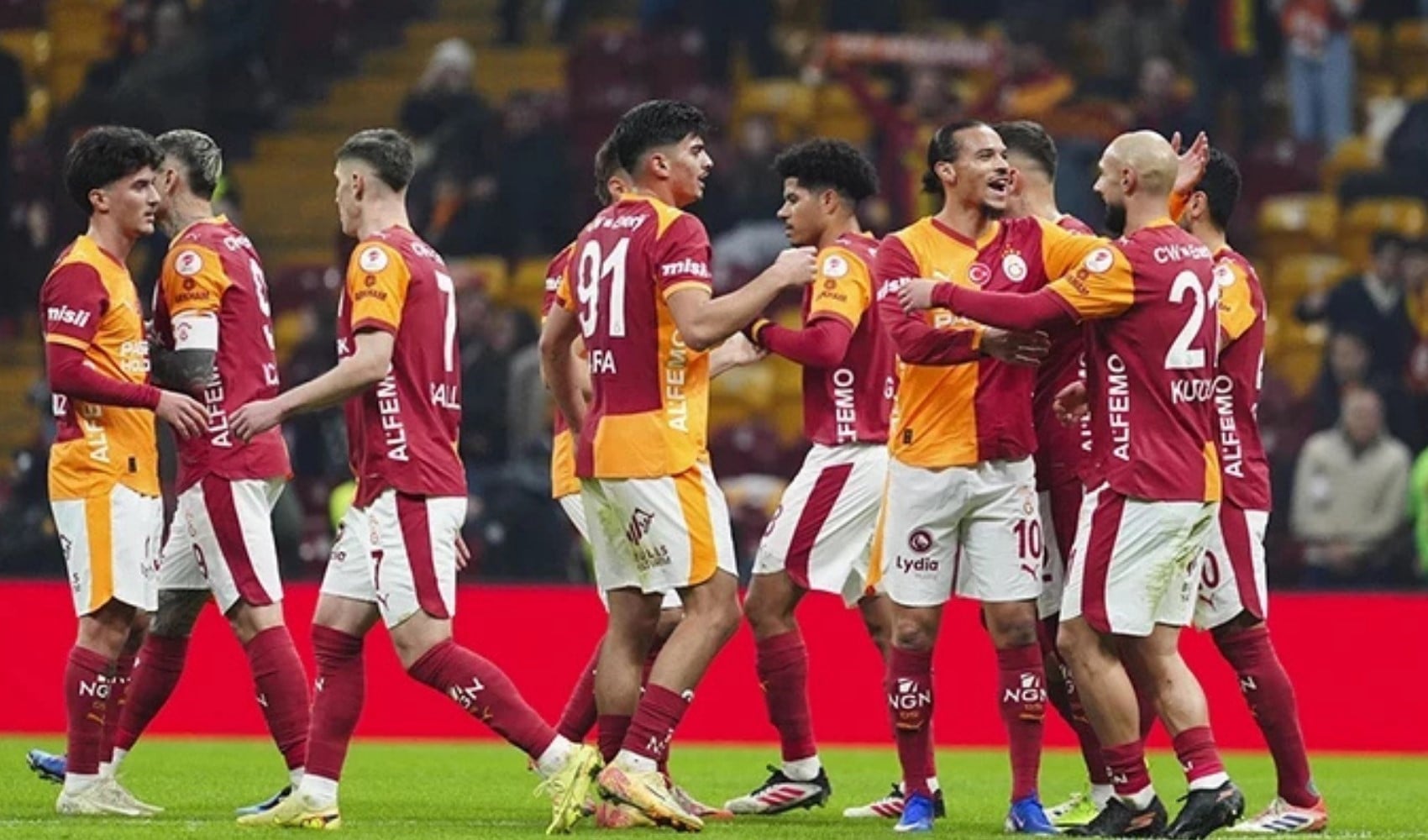 Süper Lig'de ilk yarının lideri Galatasaray