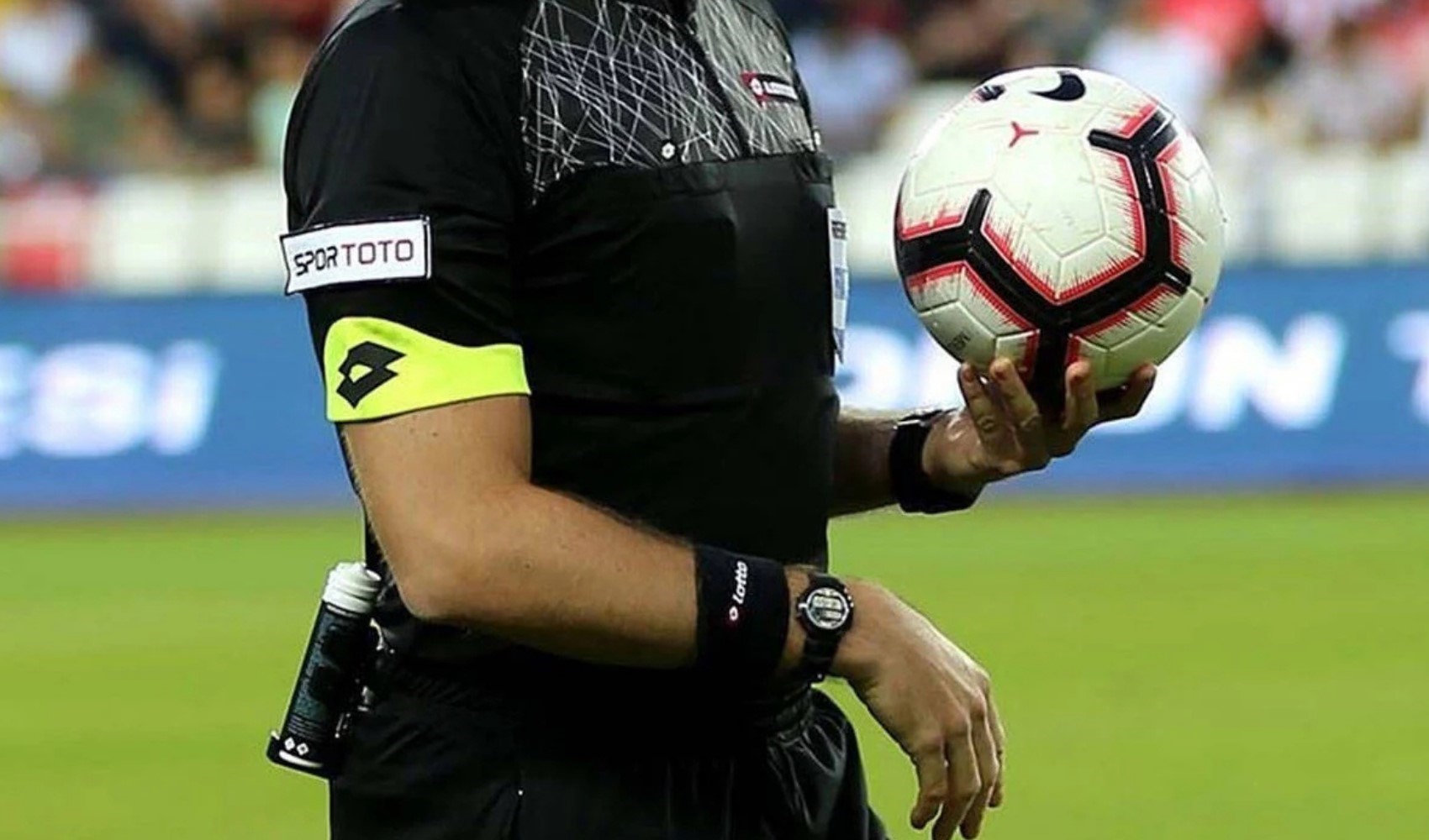 Emozioni da derby in Coppa: designato l'arbitro di Fenerbahçe-Beşiktaş