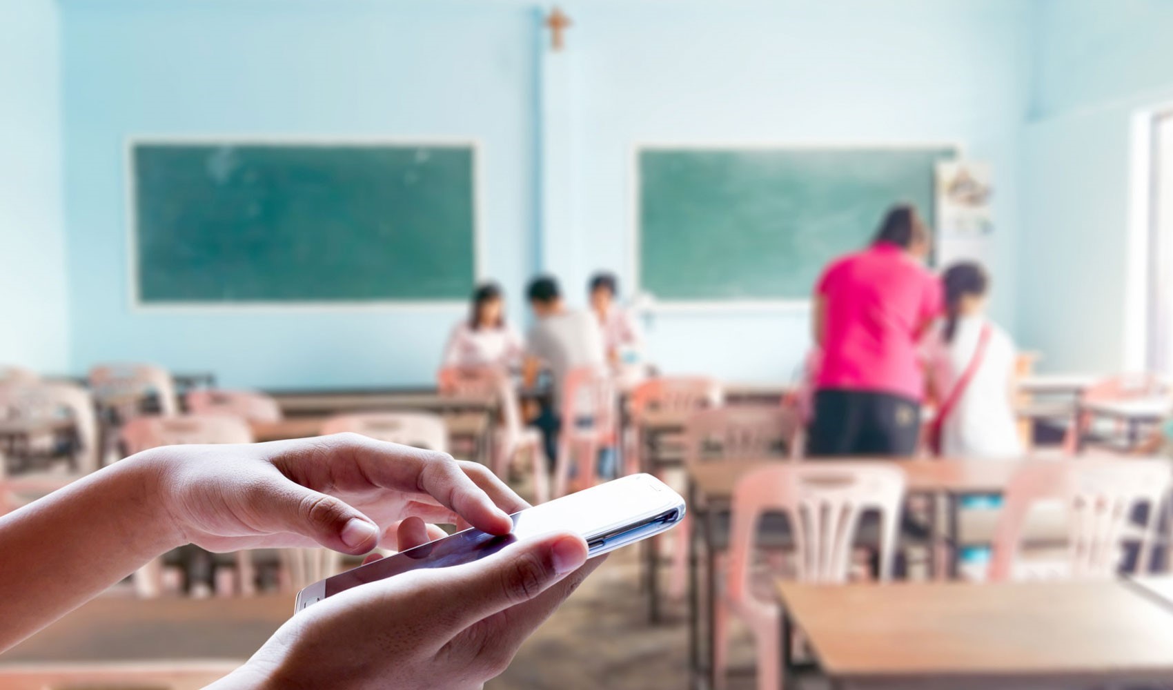 Şikayetler arttı, MEB harekete geçti: Fenomen öğretmenlere ceza yolda