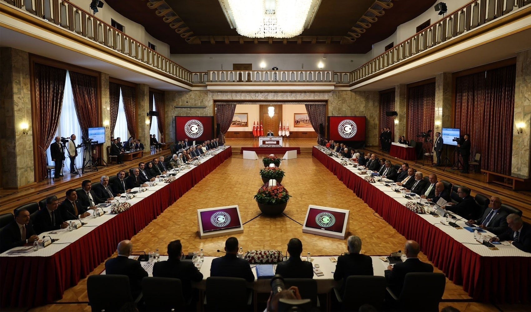 31 Aralık'ta sona eriyordu: Açılım komisyonunun görev süresi uzatıldı