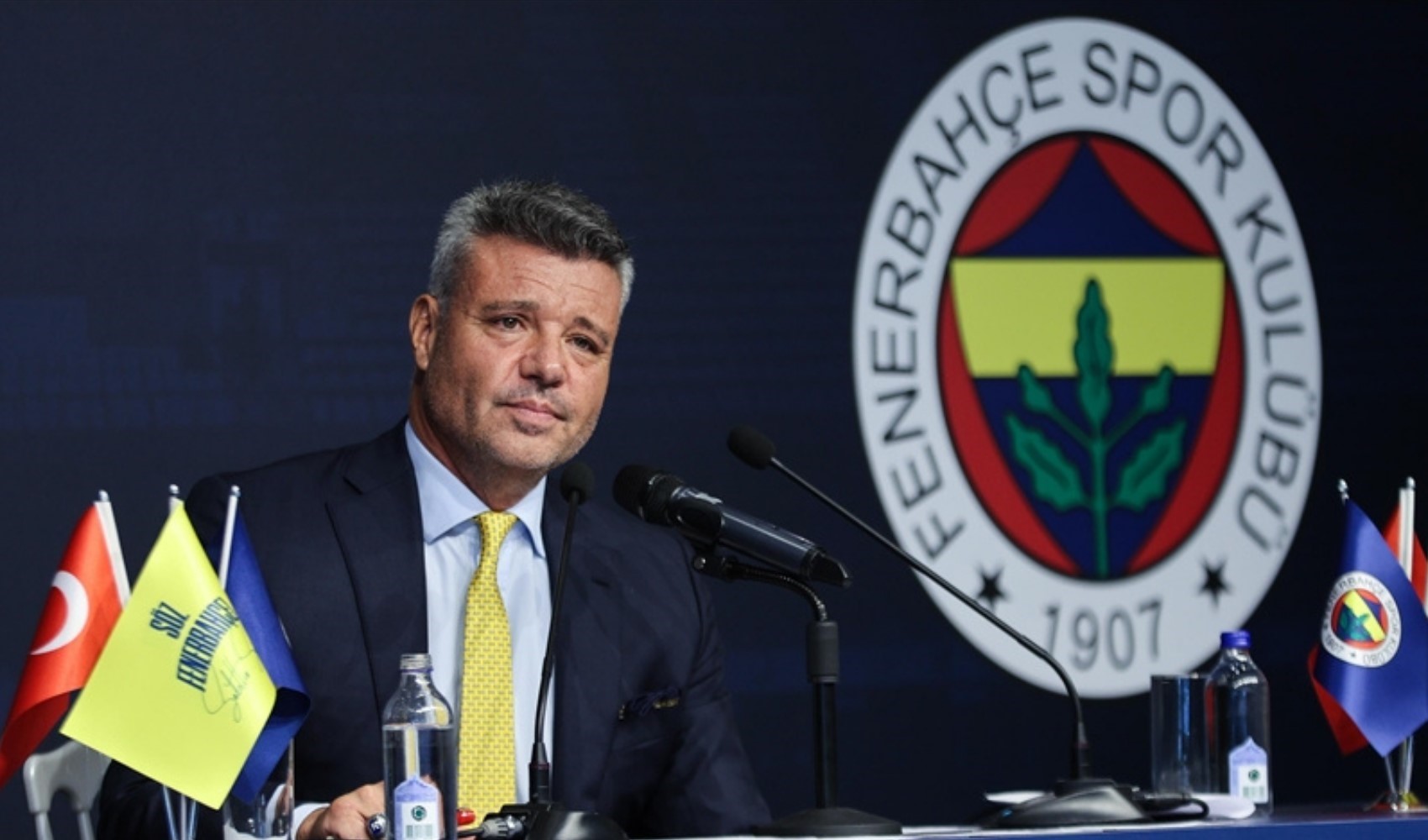 Saadettin Saran'ın yakın çevresi... 'Kesinlikle istifayı düşünmüyor'