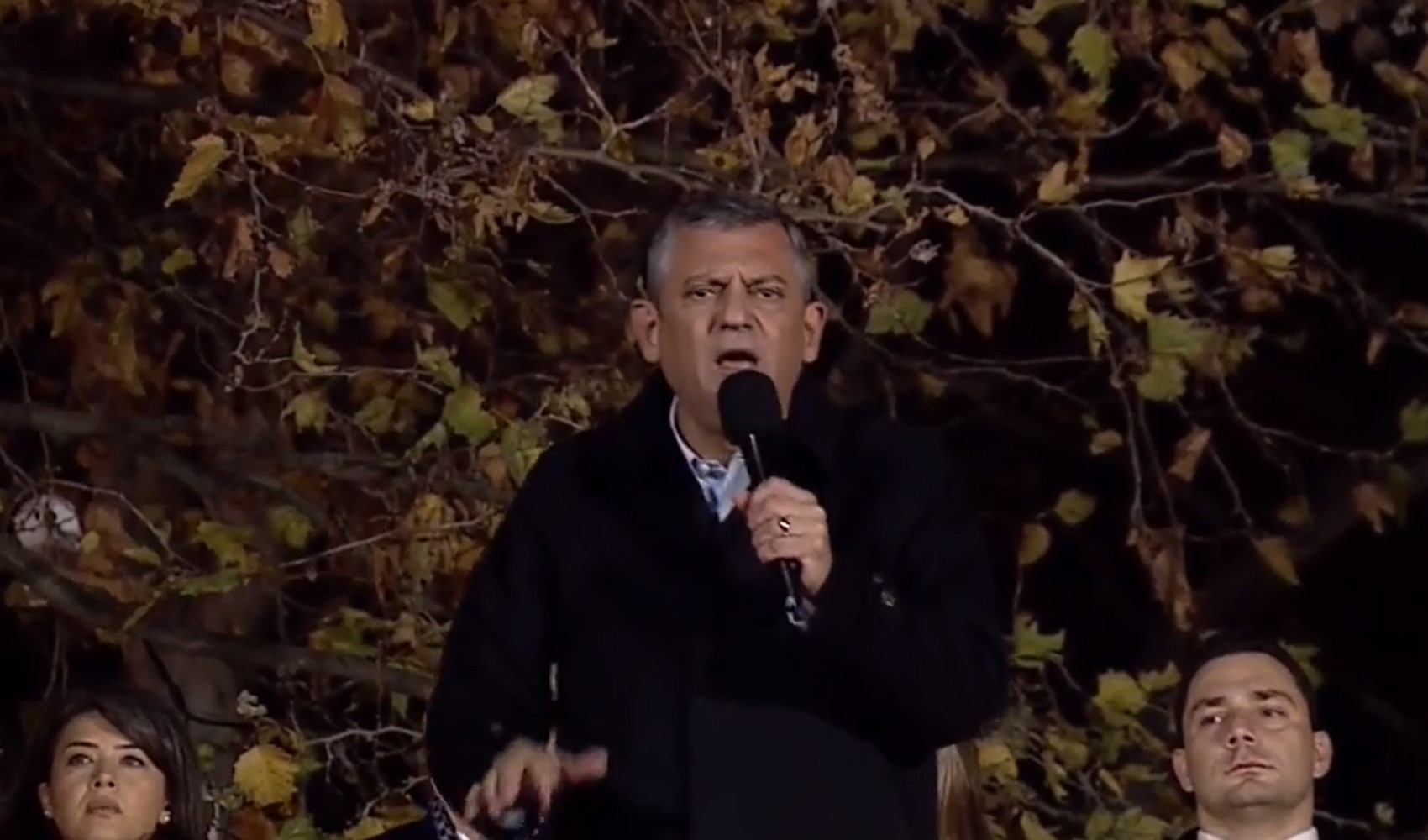 CHP 77. mitingini Kağıthane'de yaptı: Özel, yıl boyunca yapılan anketlerin ortalama sonucunu açıkladı