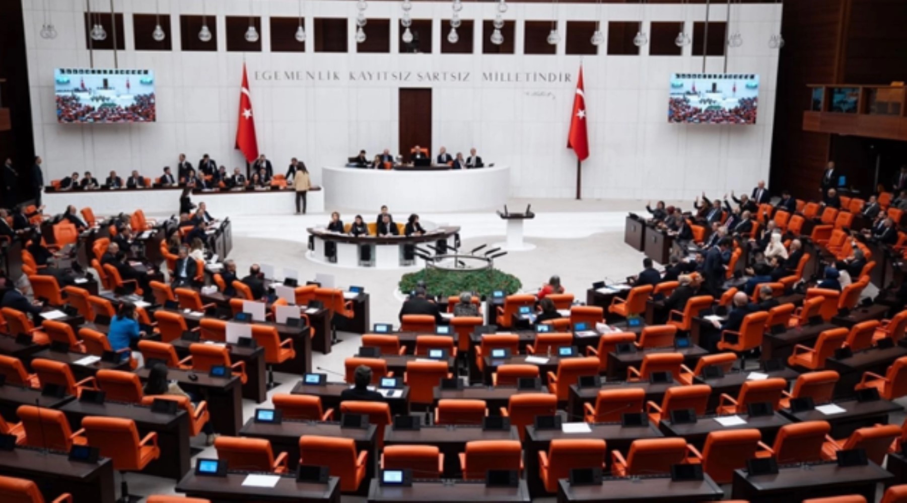 11. Yargı Paketi, TBMM'de kabul edildi: On binlerce mahkuma tahliye yolu