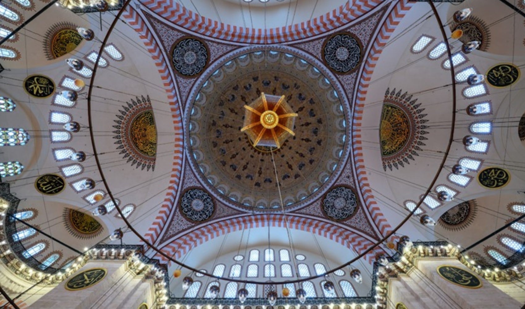 DEM Parti şimdi de camilerde Kürtçe Kur'an okunmasını istedi