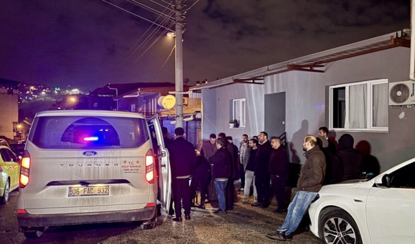 İzmir'de yaşlı adamın evine giren hırsızlar cinayet işledi