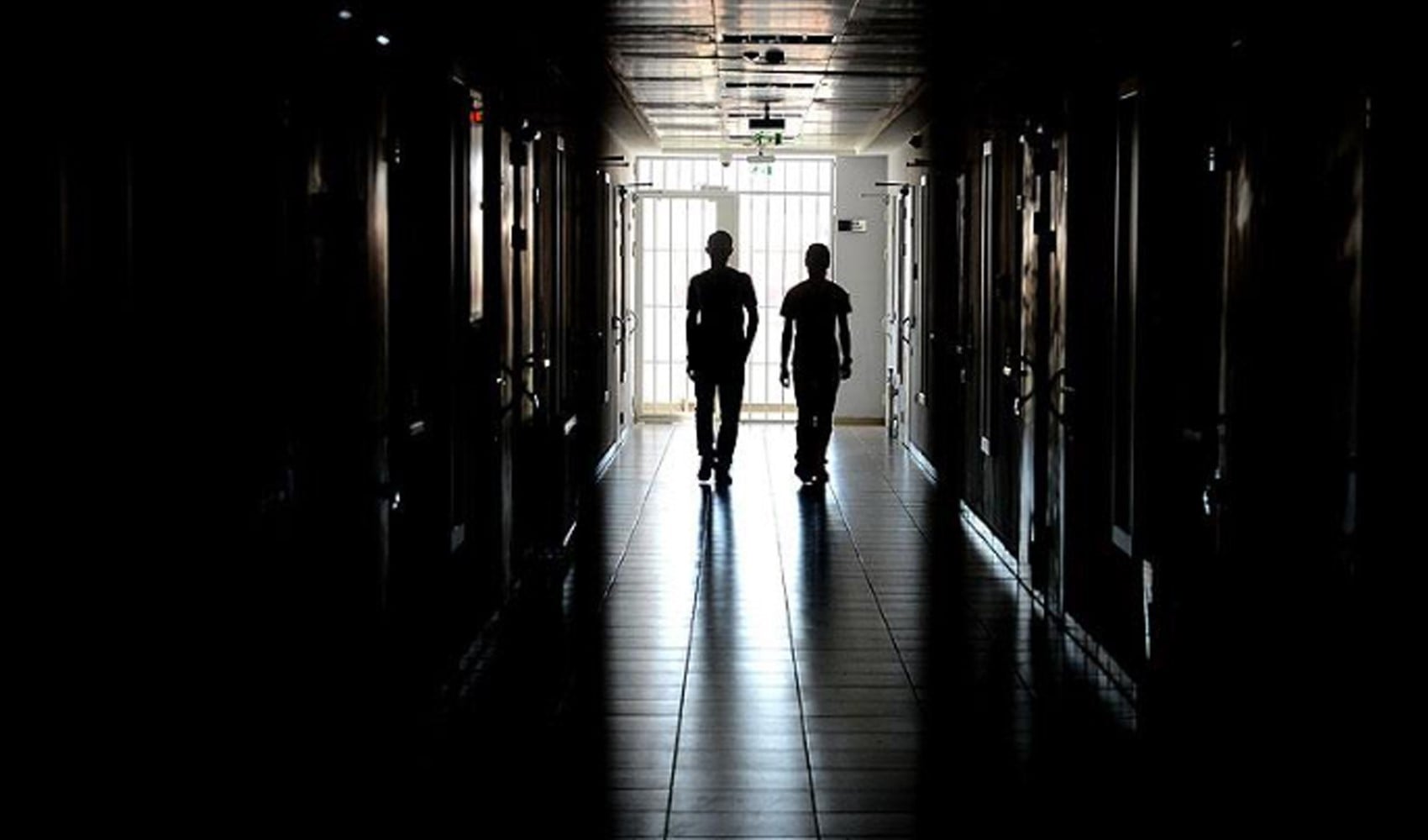 Bakan Tunç, tahliyelerin başladığını açıkladı: Dolandırıcılık, uyuşturucu ve hırsızlıktan hüküm giyen 50 bin kişi