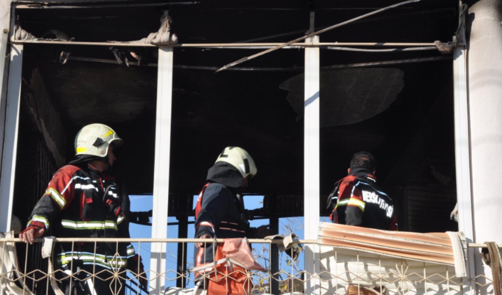 2 çocuk çıkan yangında hayatını kaybetti