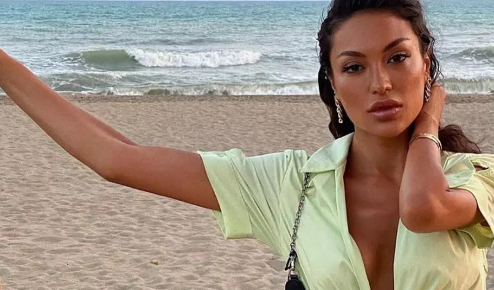 Ünlülere yönelik uyuşturucu operasyonu... Ünlü modacı da gözaltına alındı