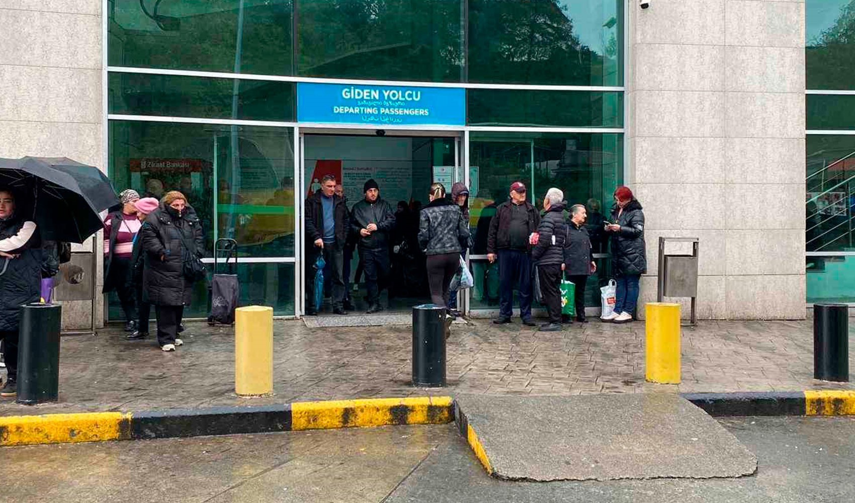 O ülkeden Türk vatandaşlarına ek belge şartı! Artık sadece kimlik yeterli olmayacak