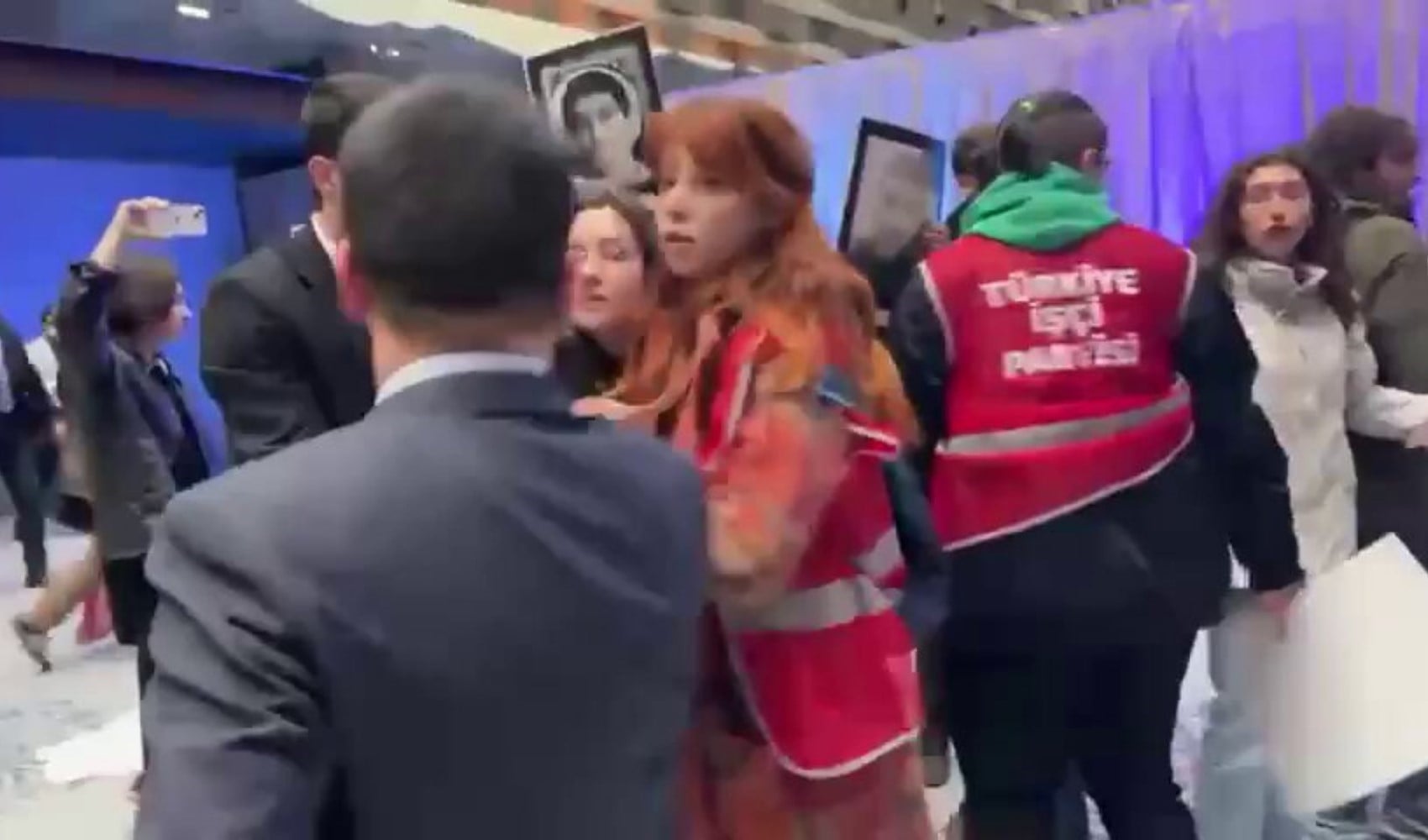 Yusuf Tekin'i protesto etmişlerdi: 17 öğrenci ifadeleri alınmadan tutuklamaya sevk edildi