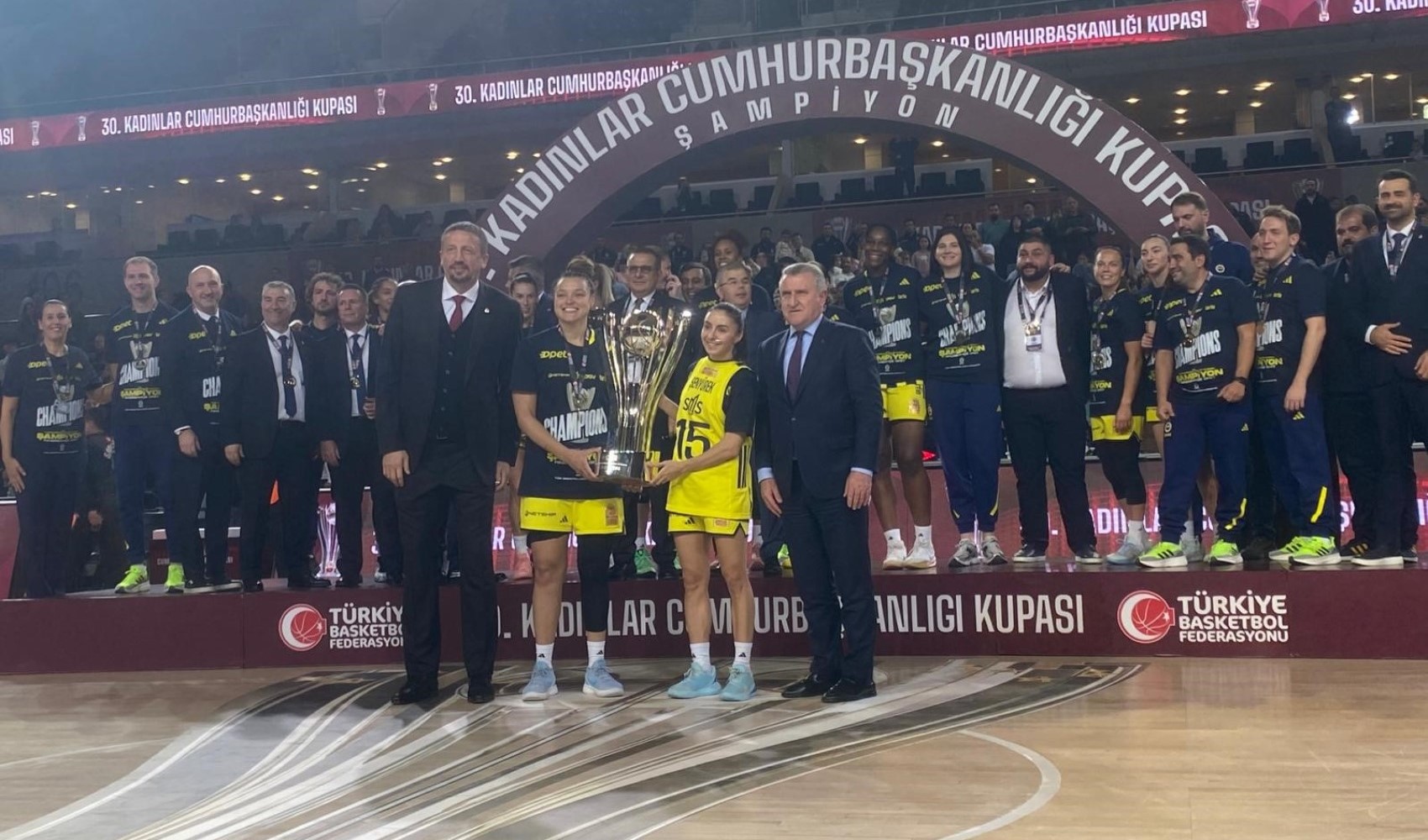 30. Kadınlar Cumhurbaşkanlığı Kupası Fenerbahçe Opet'in