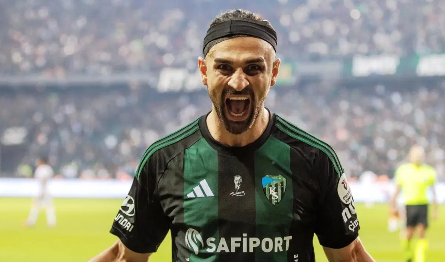 Derbiyi izlemesi büyük tepki çeken Serdar Dursun'dan açıklama geldi