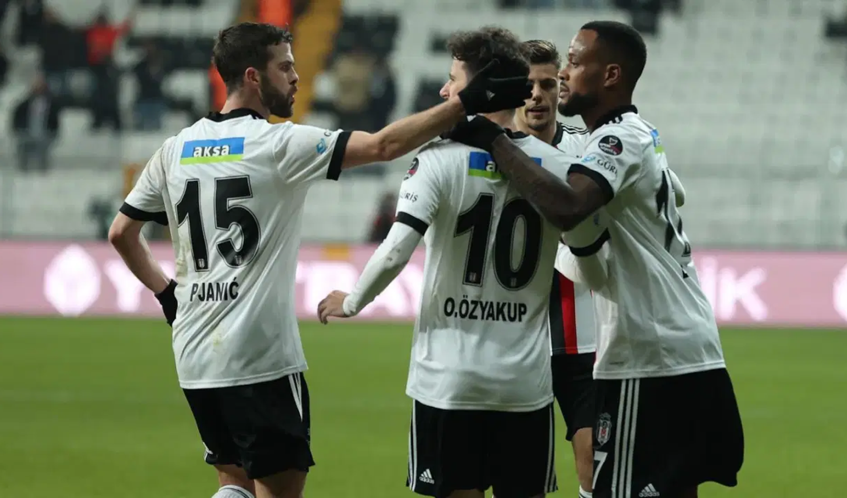 Beşiktaş'ın eski yıldızı futbol kariyerine veda etti
