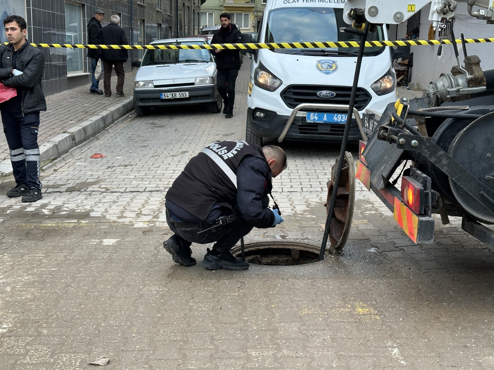Kanalizasyonda bulunan ceninin kime ait olduğunu polis çözdü