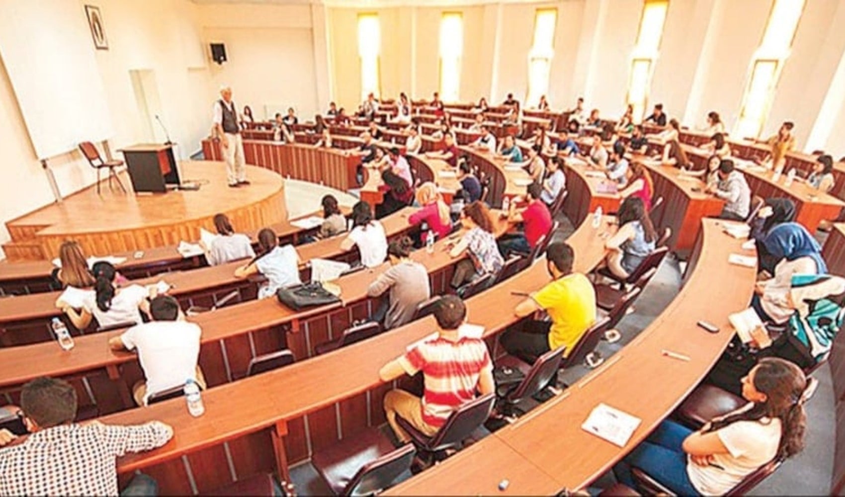 Üniversitelerde yoklama sistemi değişiyor! Artık başkasının yerine imza atılamayacak