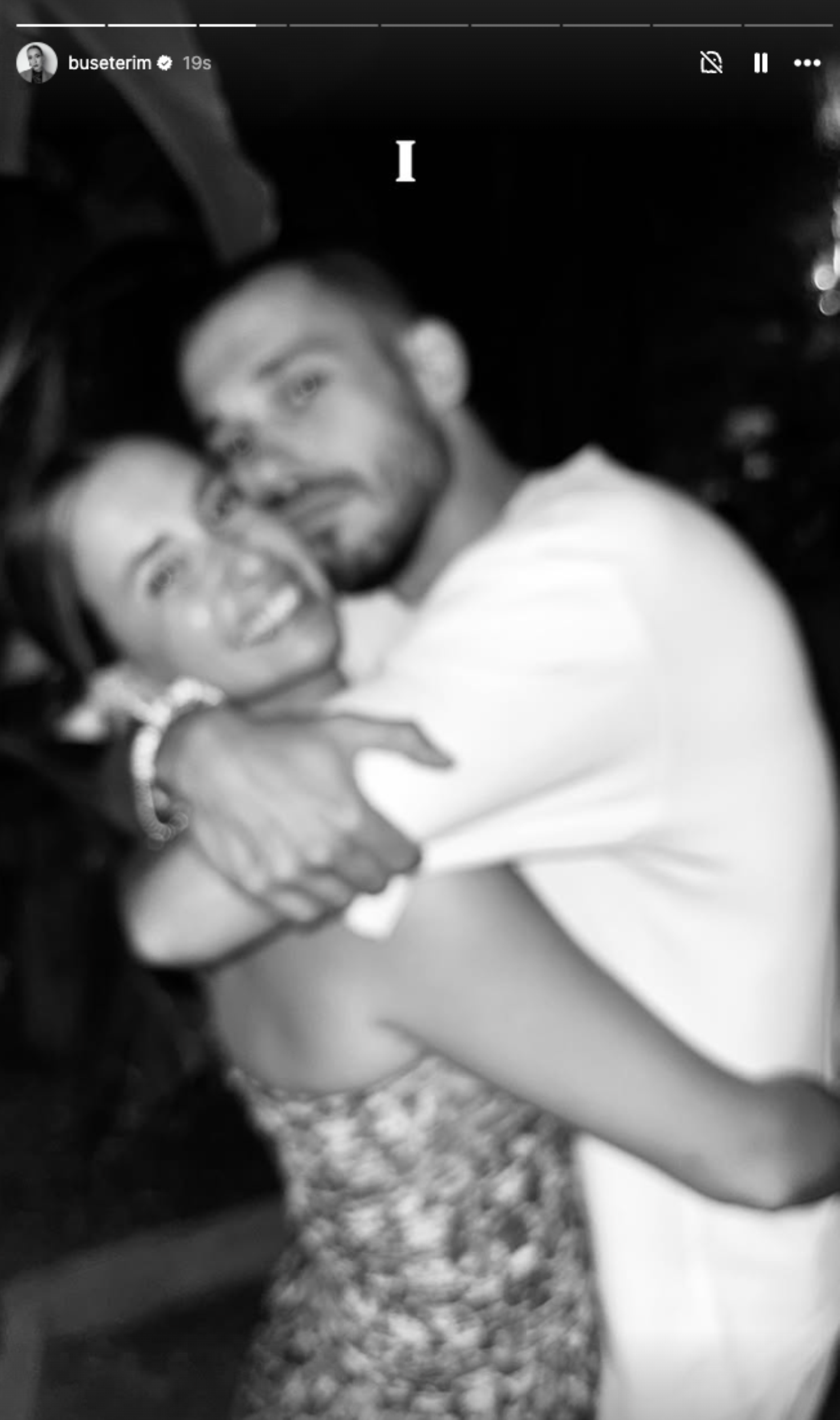 Volkan Bahçekapılı'yla boşanmıştı: Buse Terim yeni sevgilisiyle peş peşe fotoğraflarını paylaştı