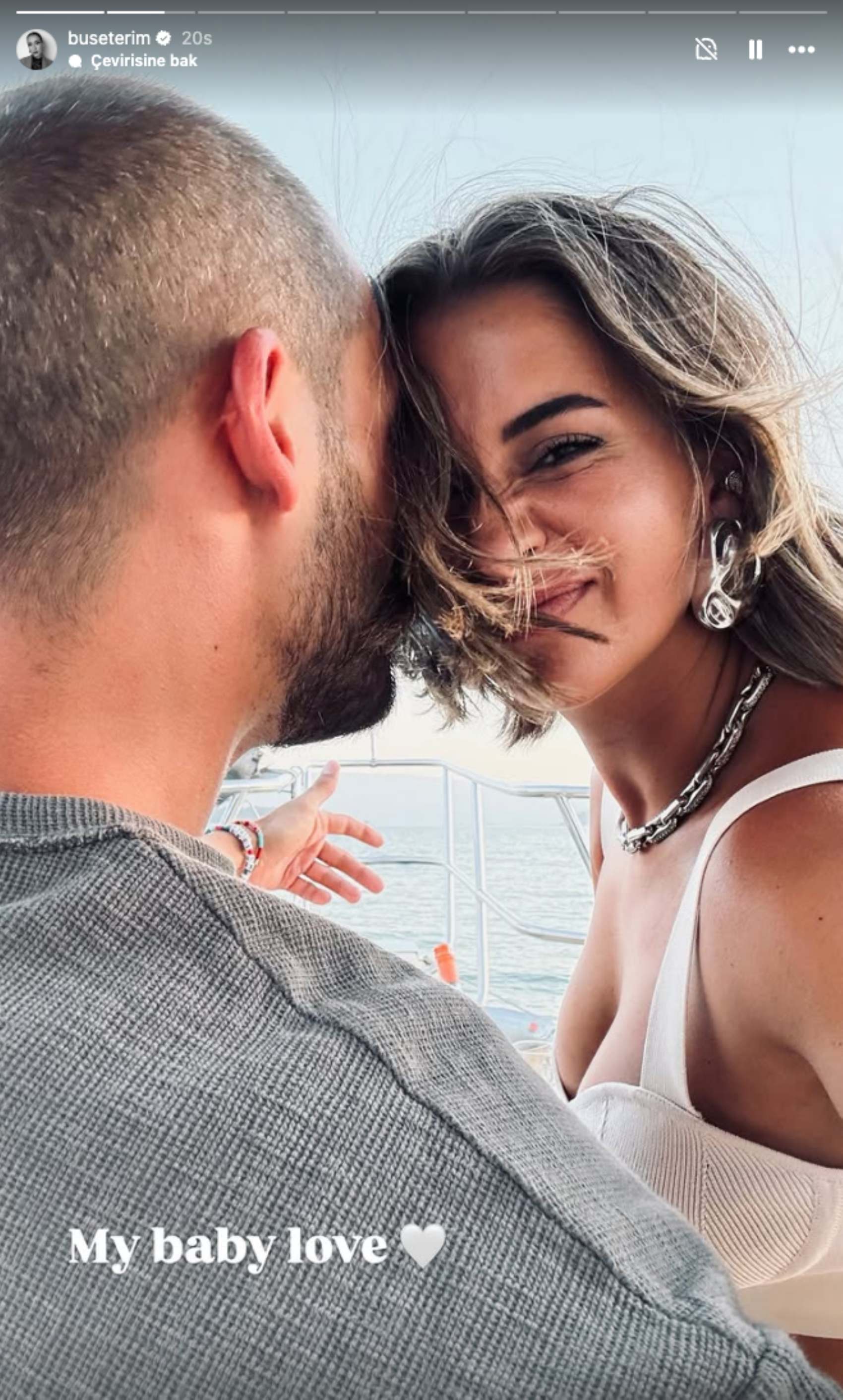 Volkan Bahçekapılı'yla boşanmıştı: Buse Terim yeni sevgilisiyle peş peşe fotoğraflarını paylaştı